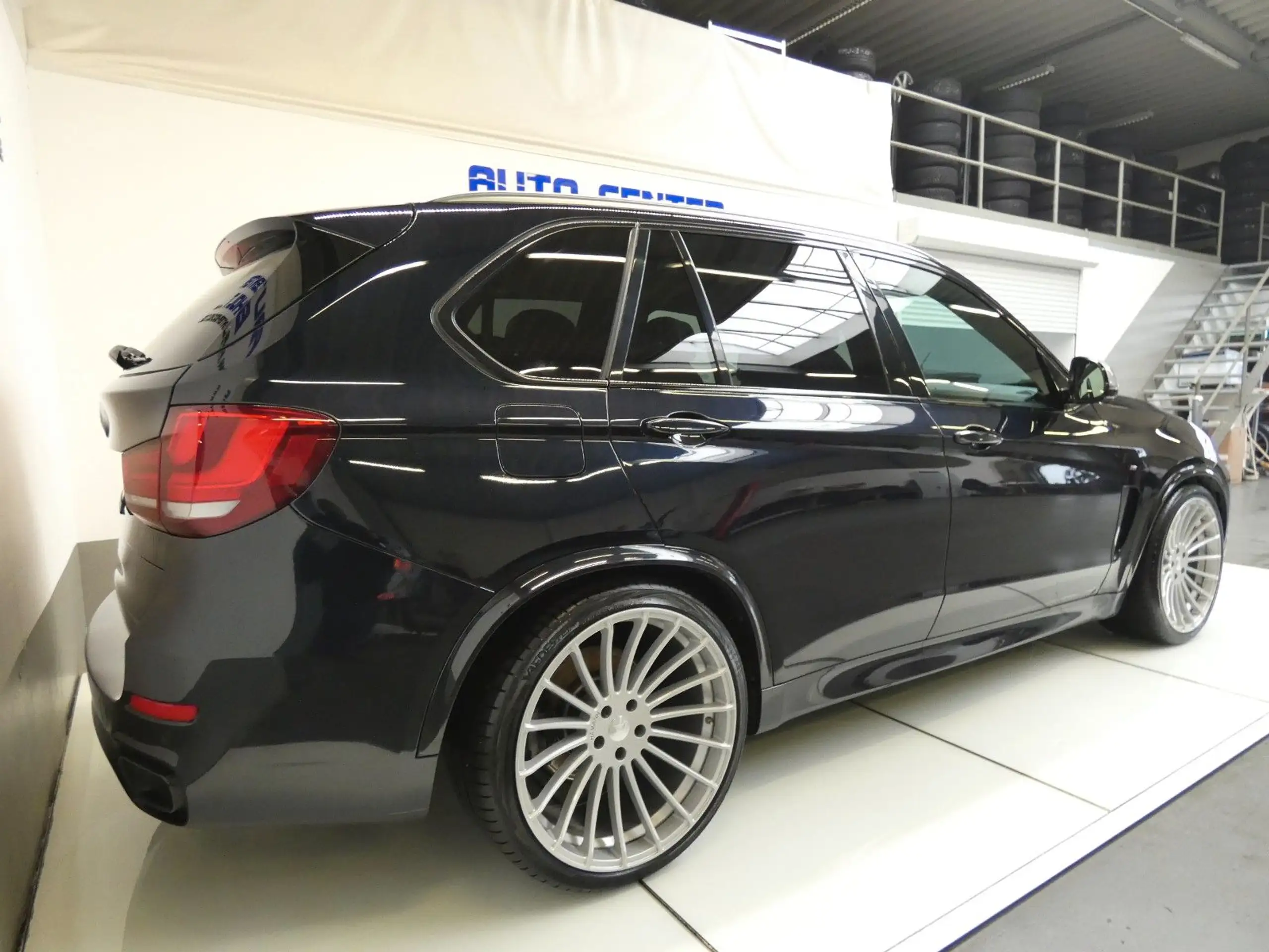 BMW - X5 M