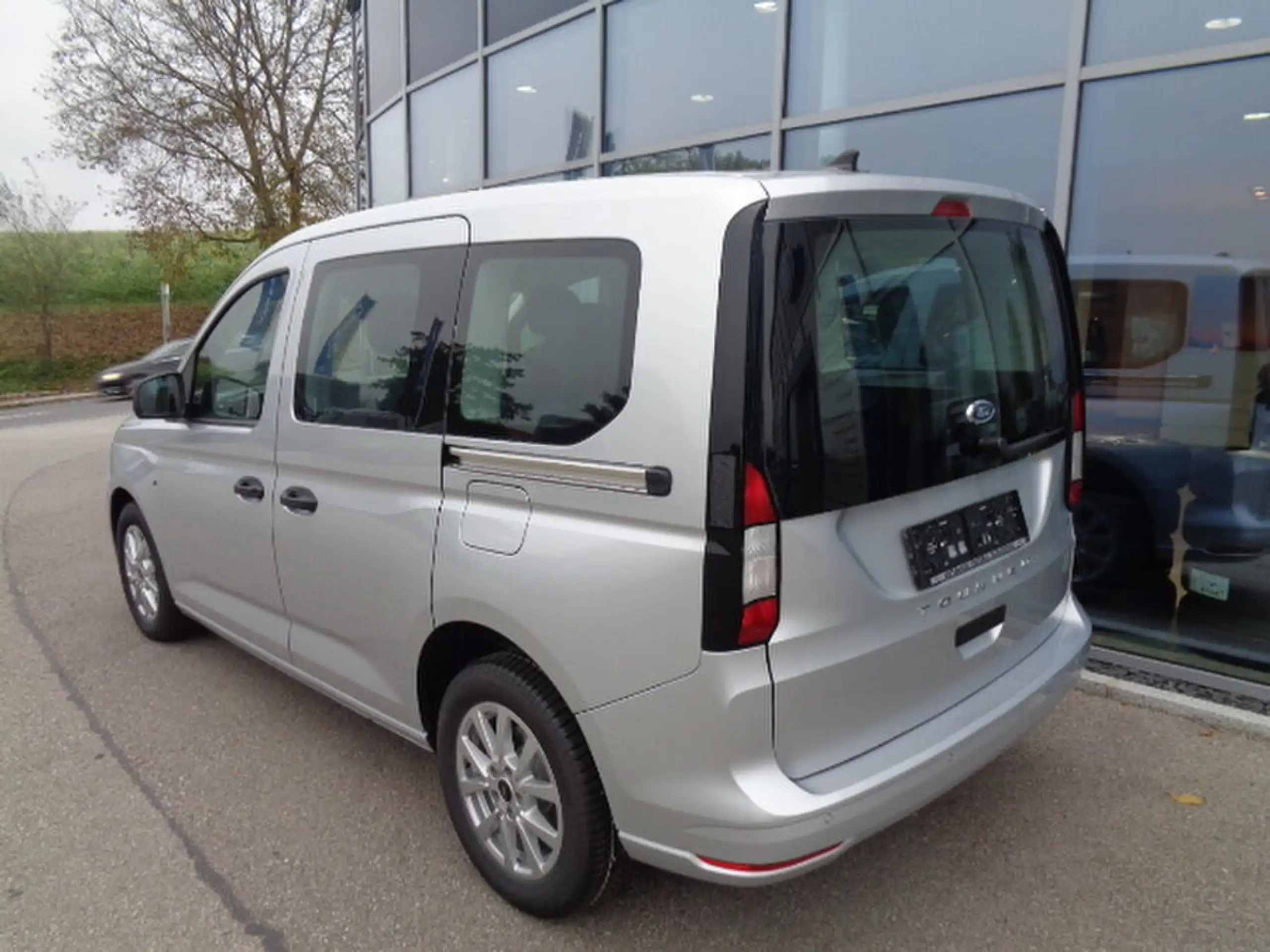 Ford - Tourneo Connect