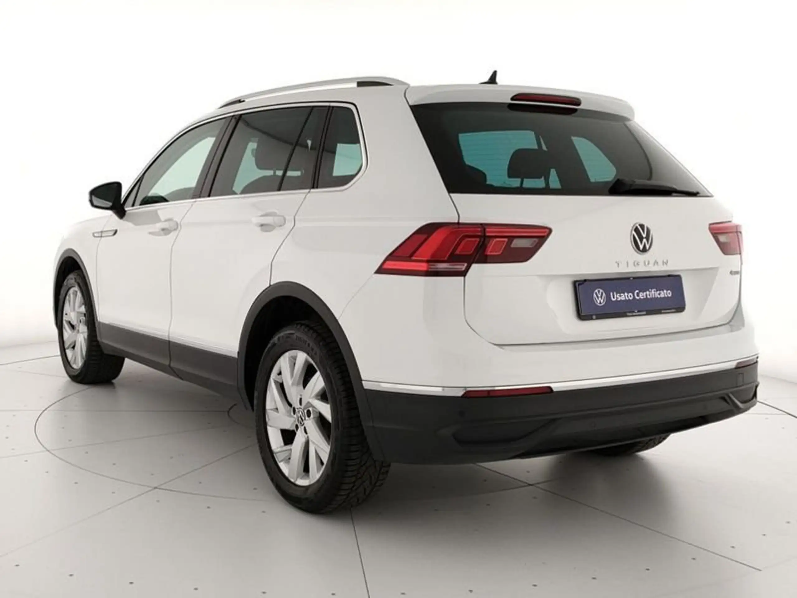 Volkswagen - Tiguan