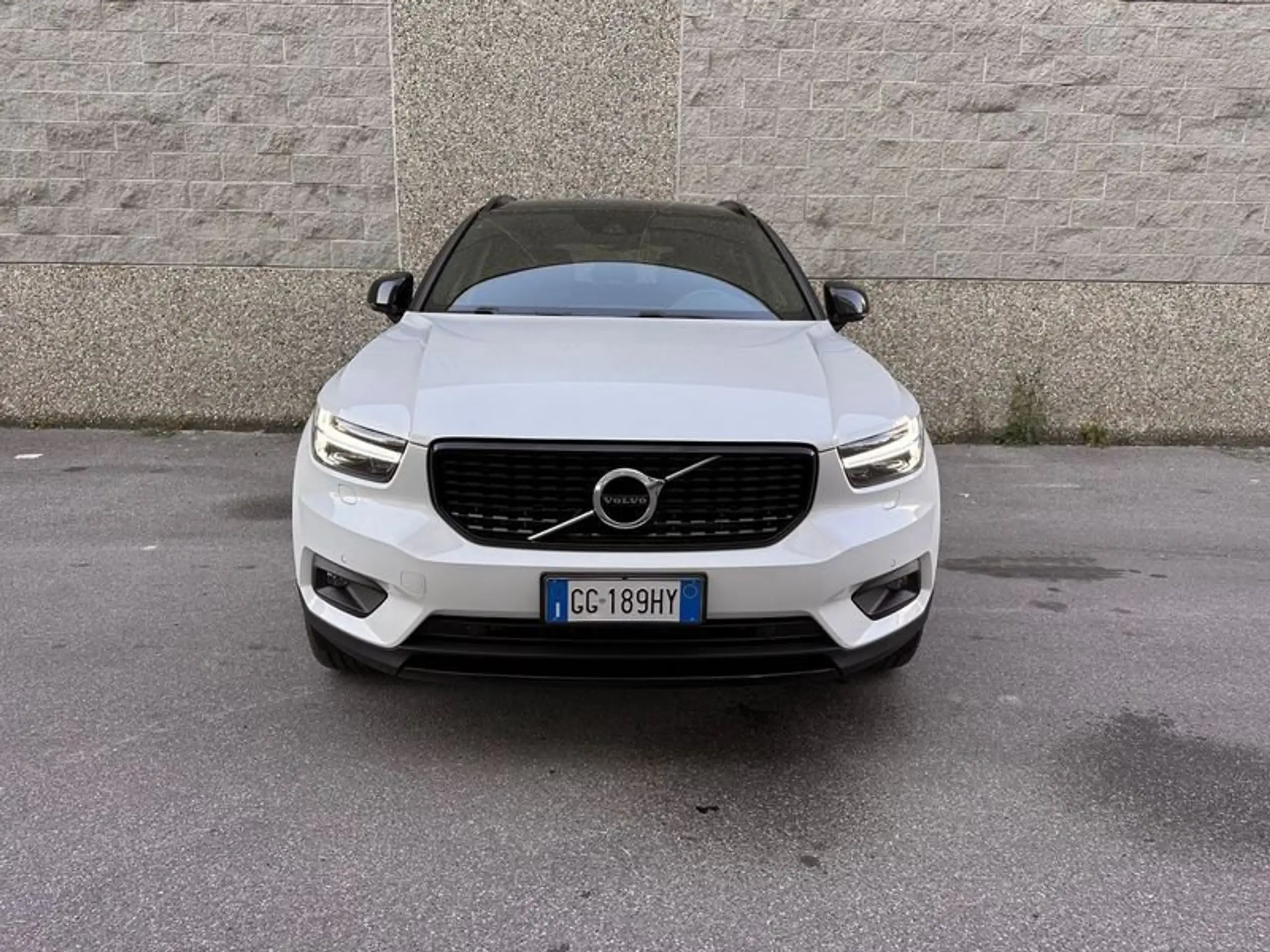 Volvo - XC40