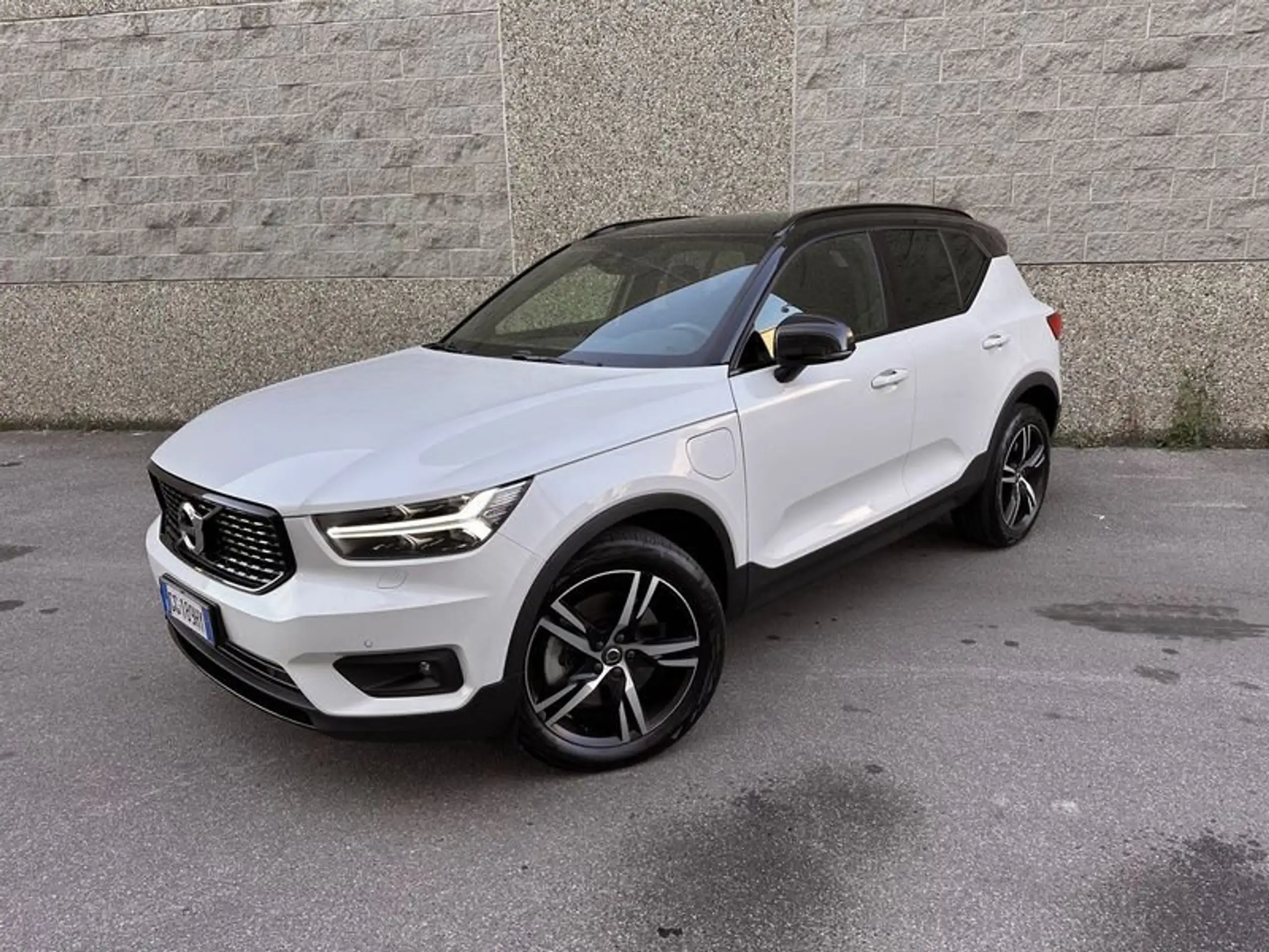 Volvo - XC40