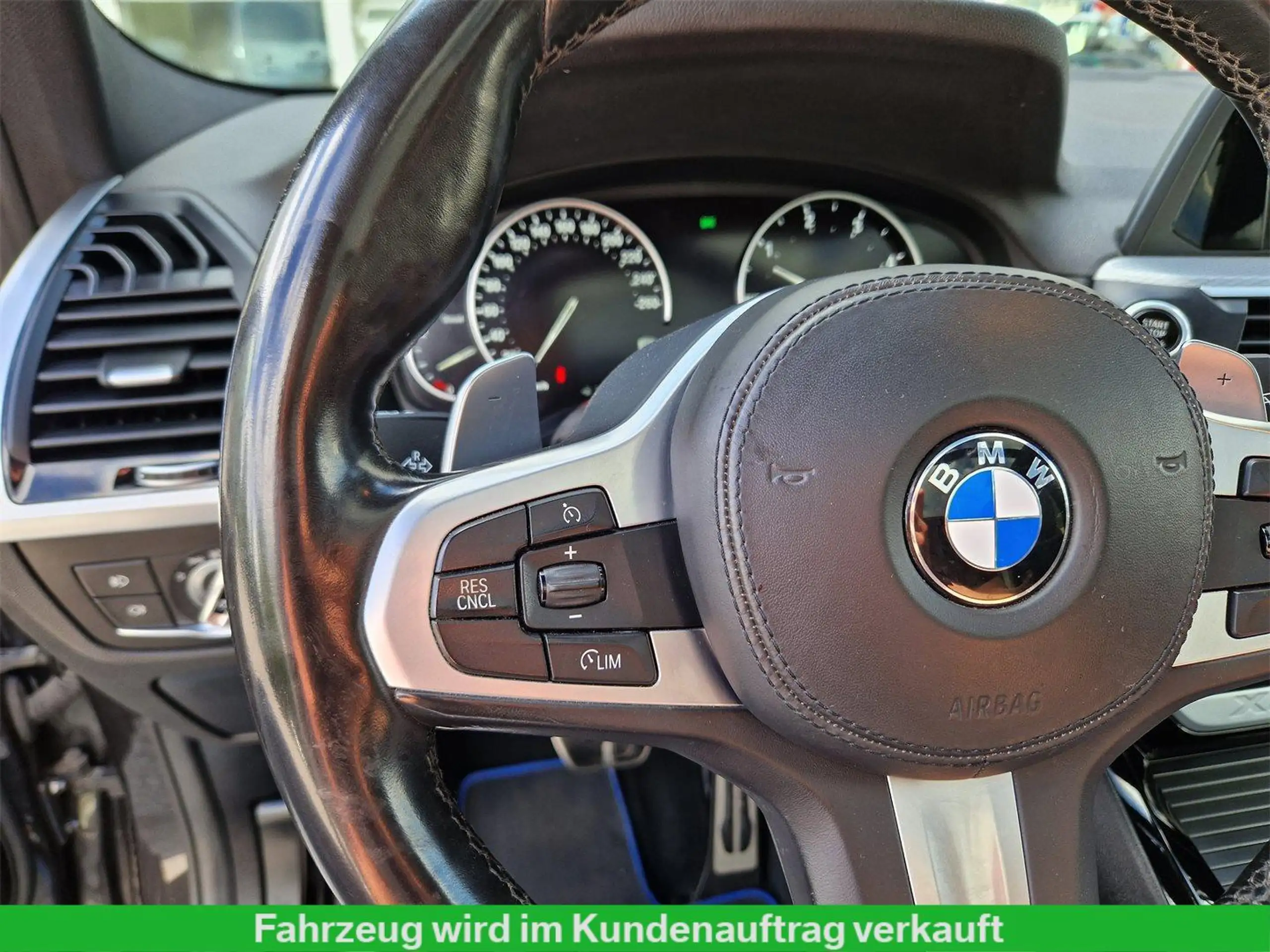 BMW - X3