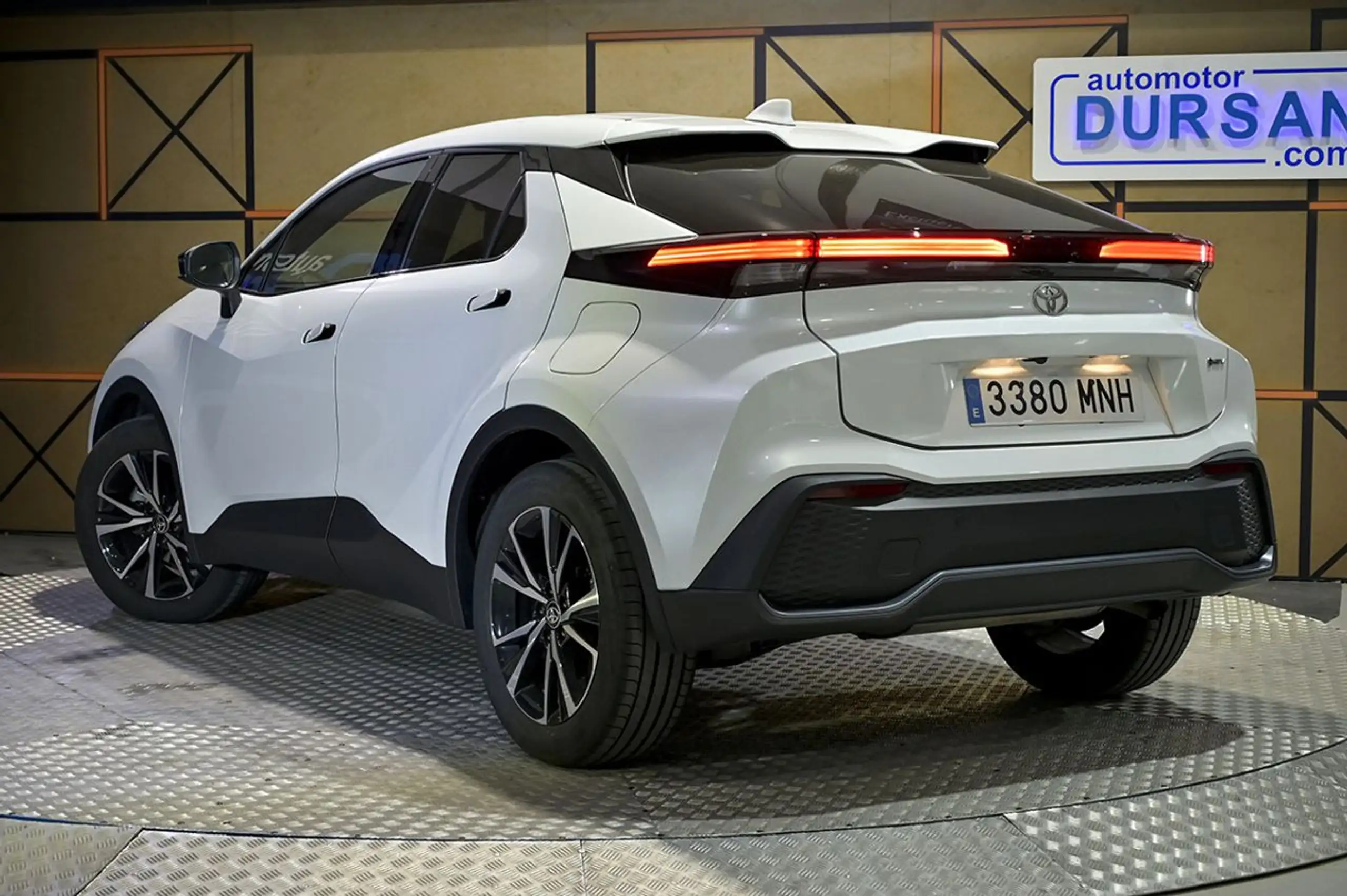 Toyota - C-HR