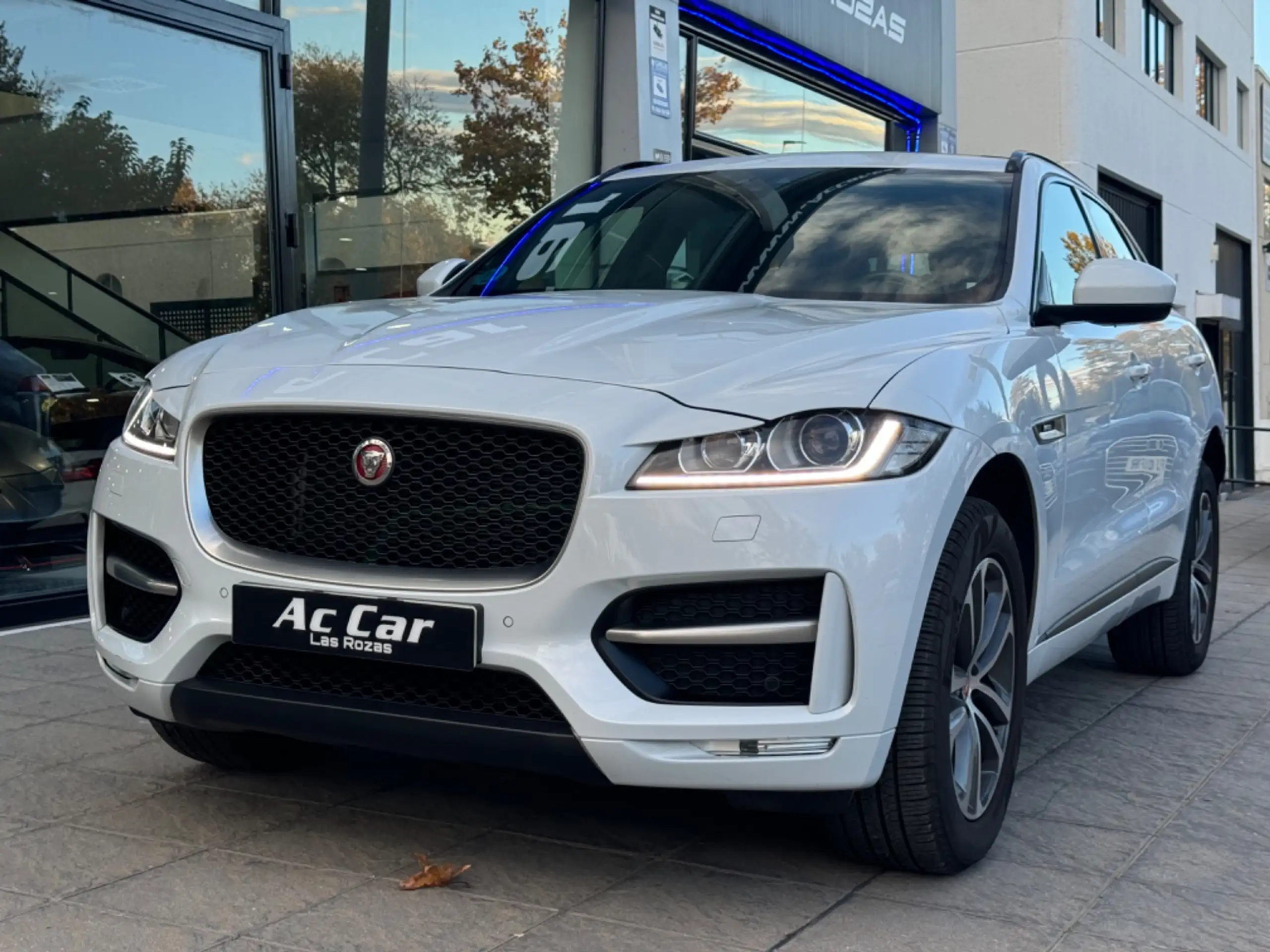 Jaguar - F-Pace