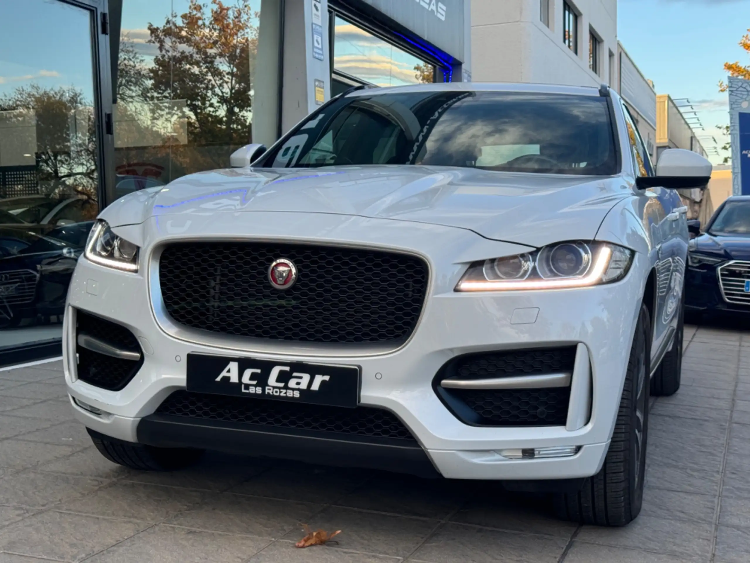 Jaguar - F-Pace