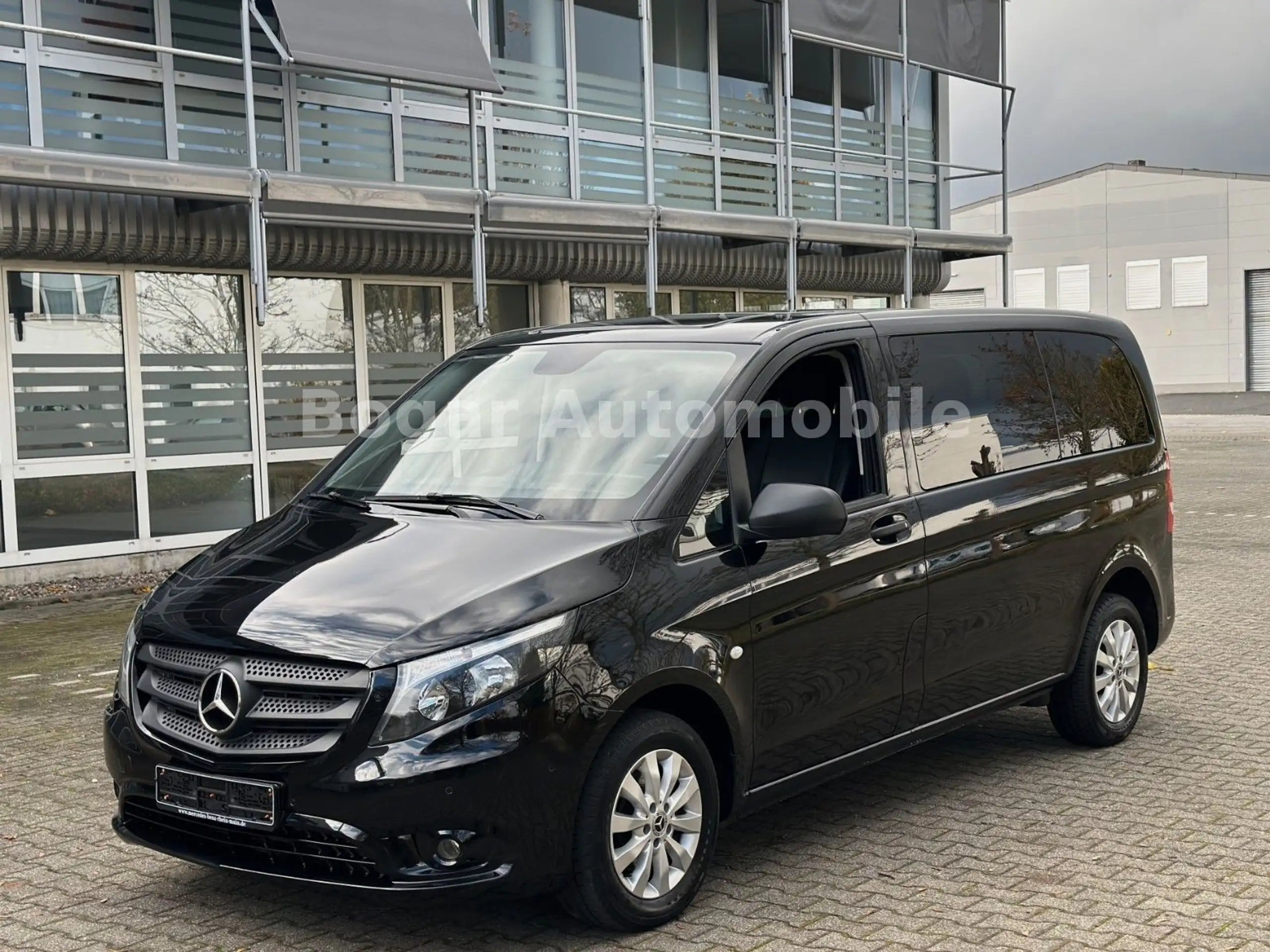 Mercedes-Benz - Vito