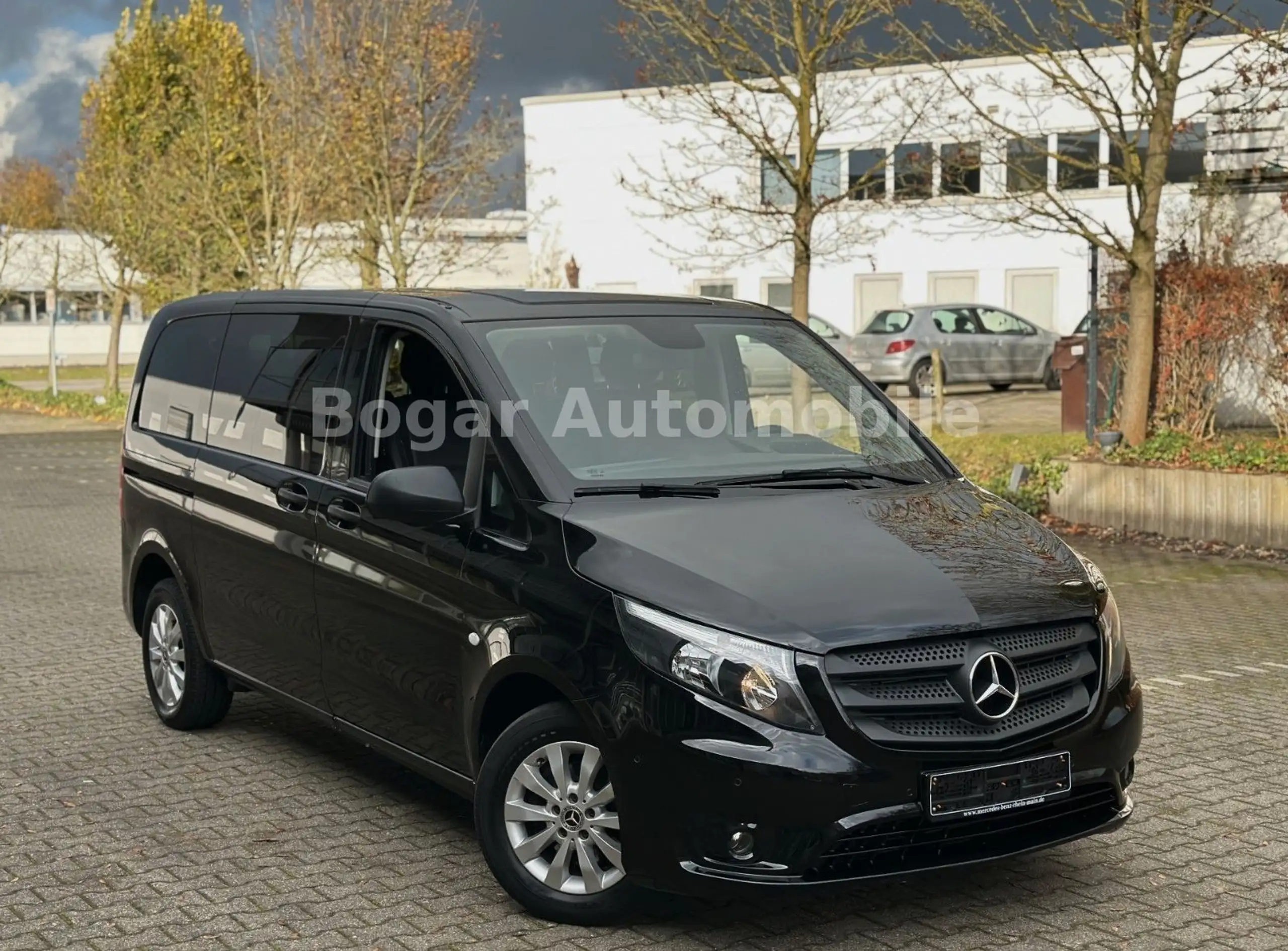 Mercedes-Benz - Vito