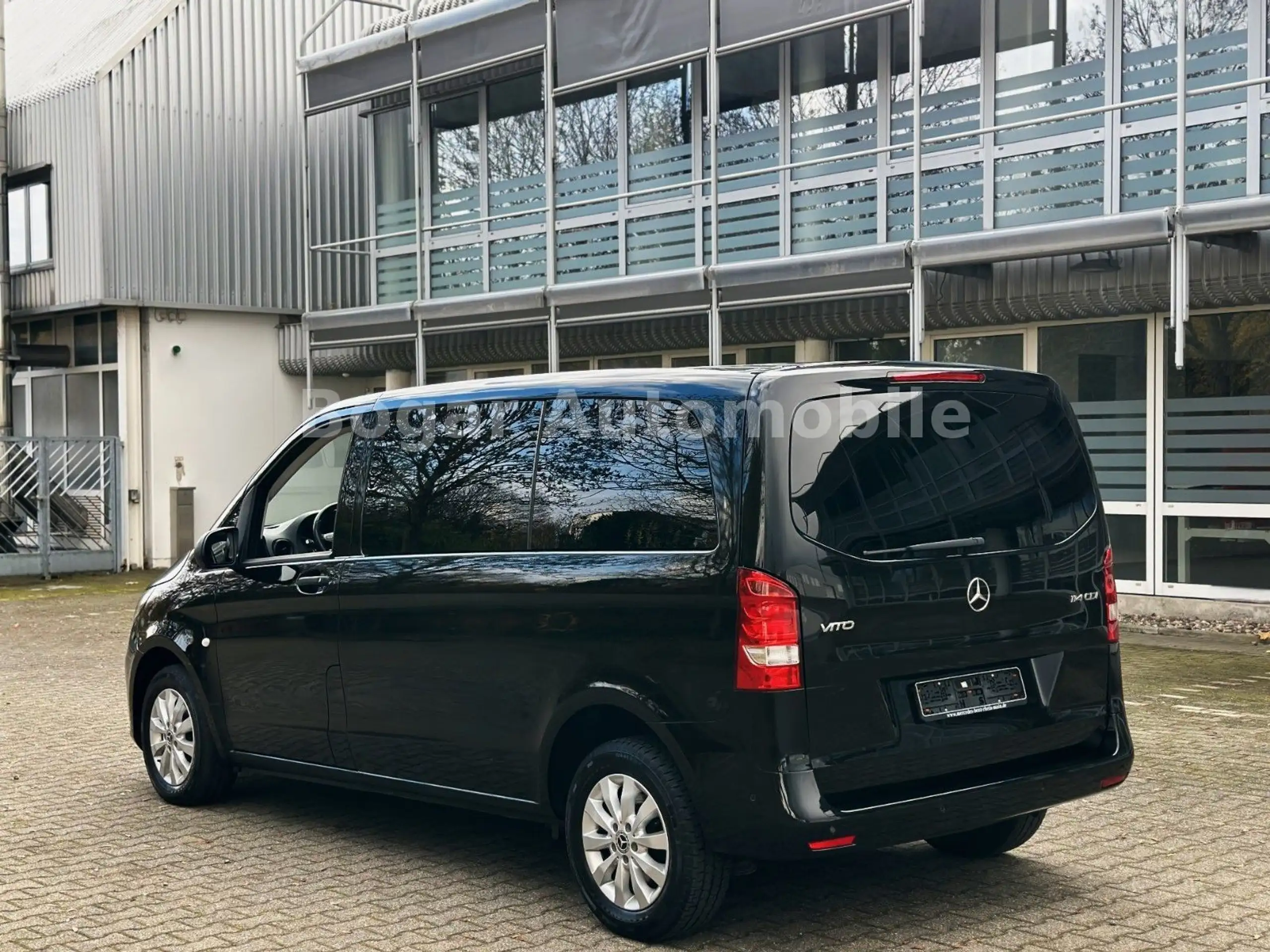 Mercedes-Benz - Vito