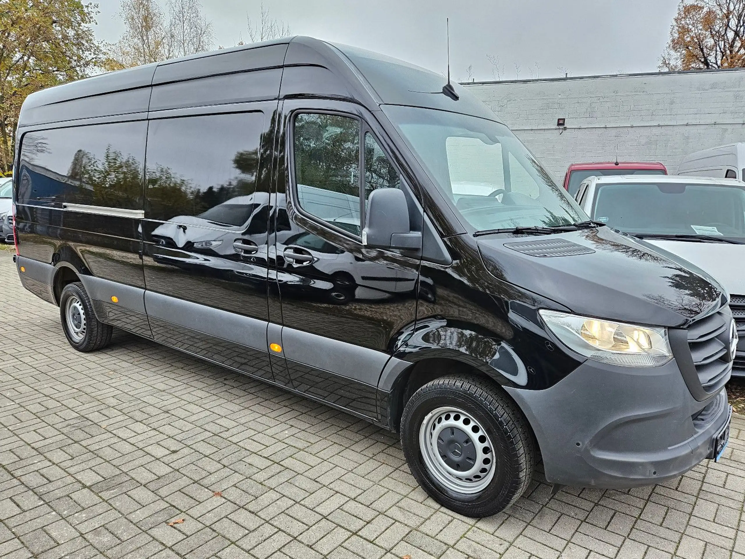 Mercedes-Benz - Sprinter