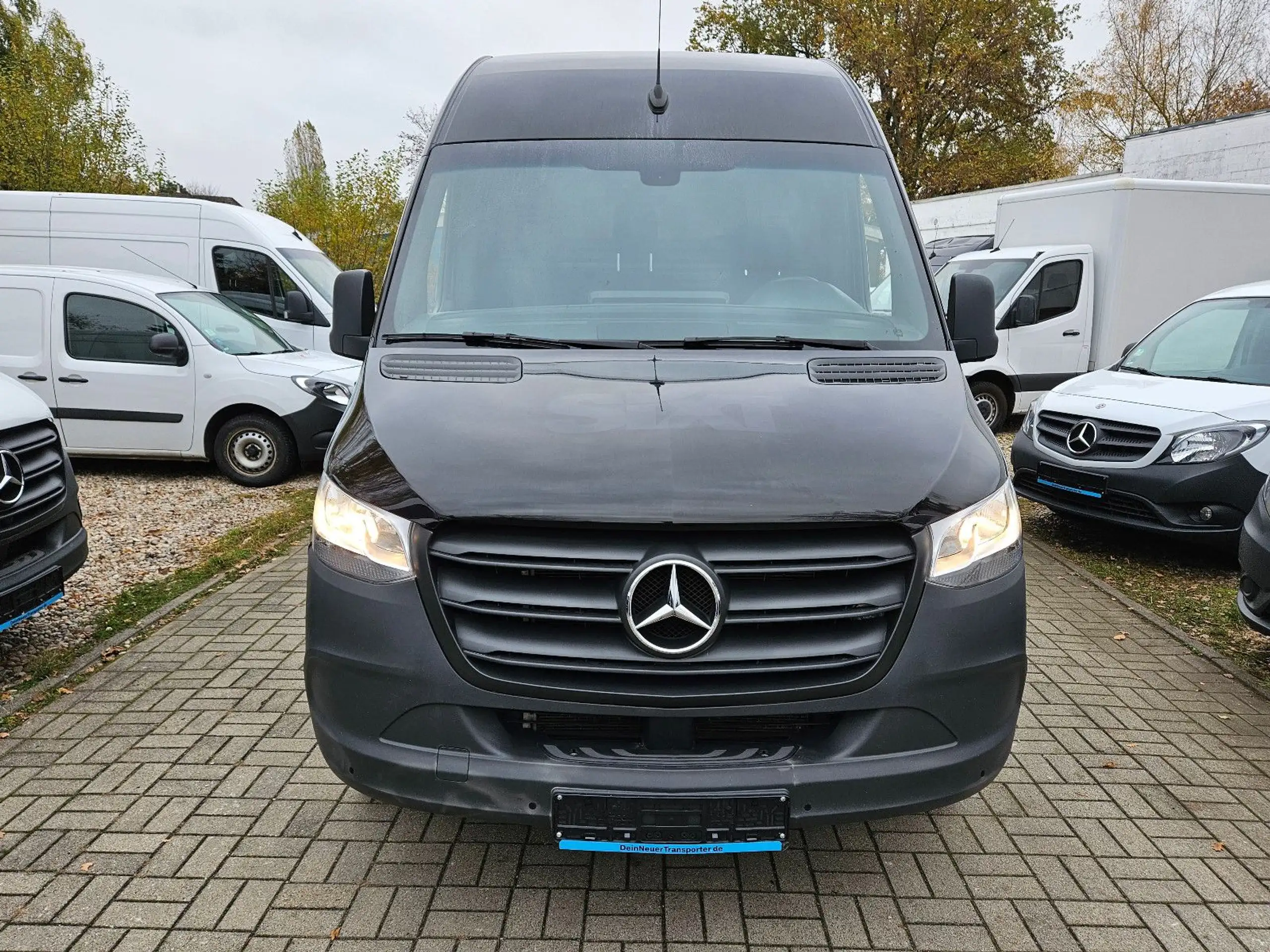 Mercedes-Benz - Sprinter