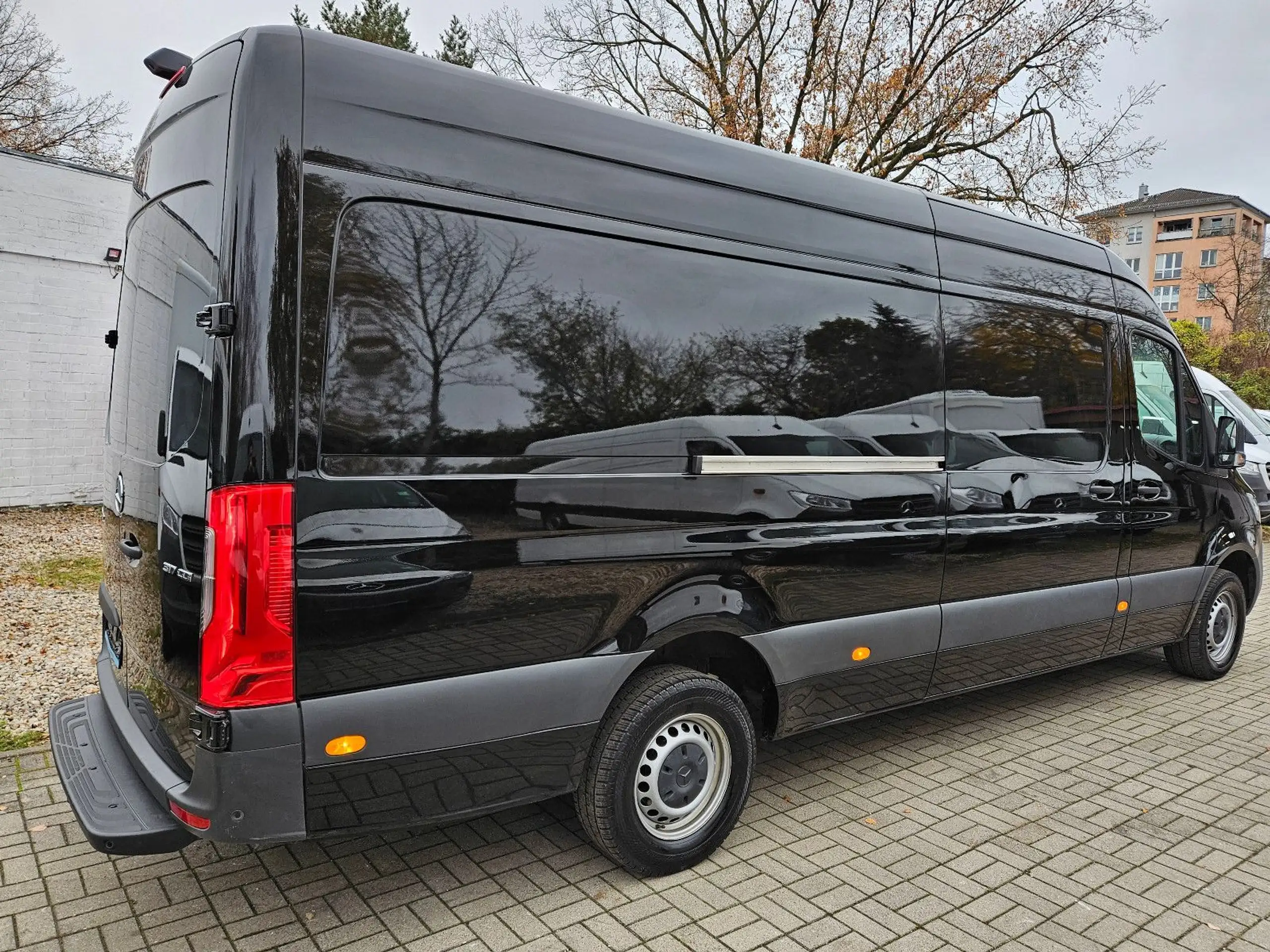 Mercedes-Benz - Sprinter