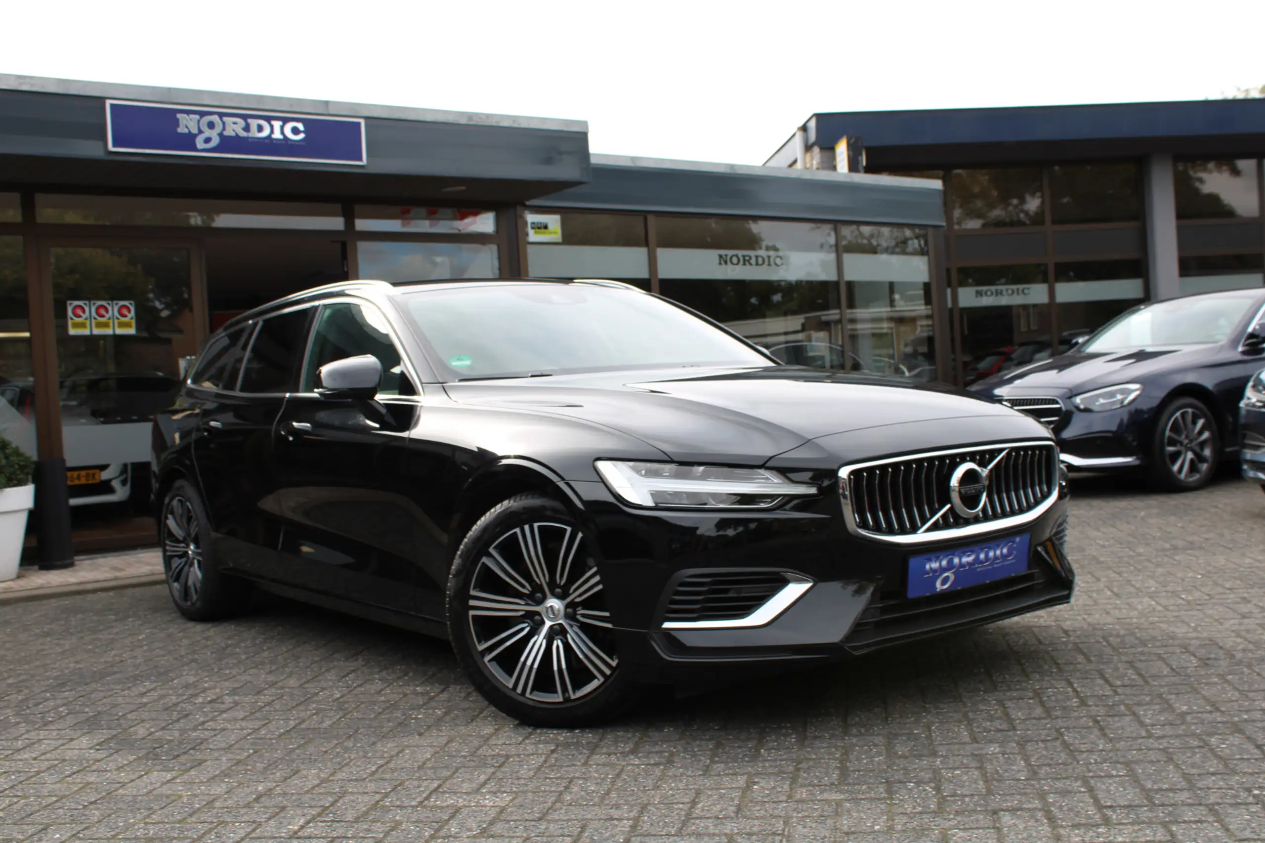 Volvo - V60