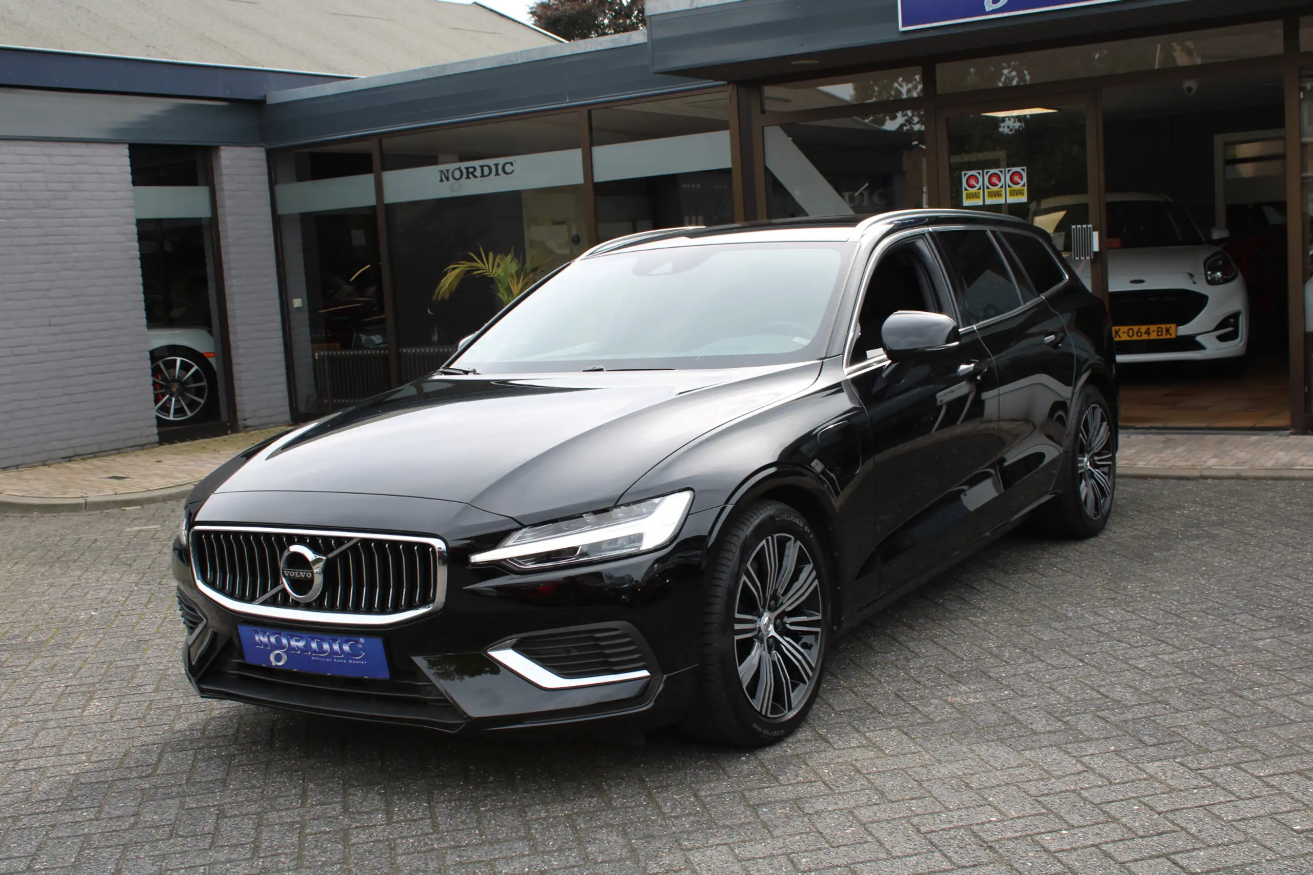 Volvo - V60