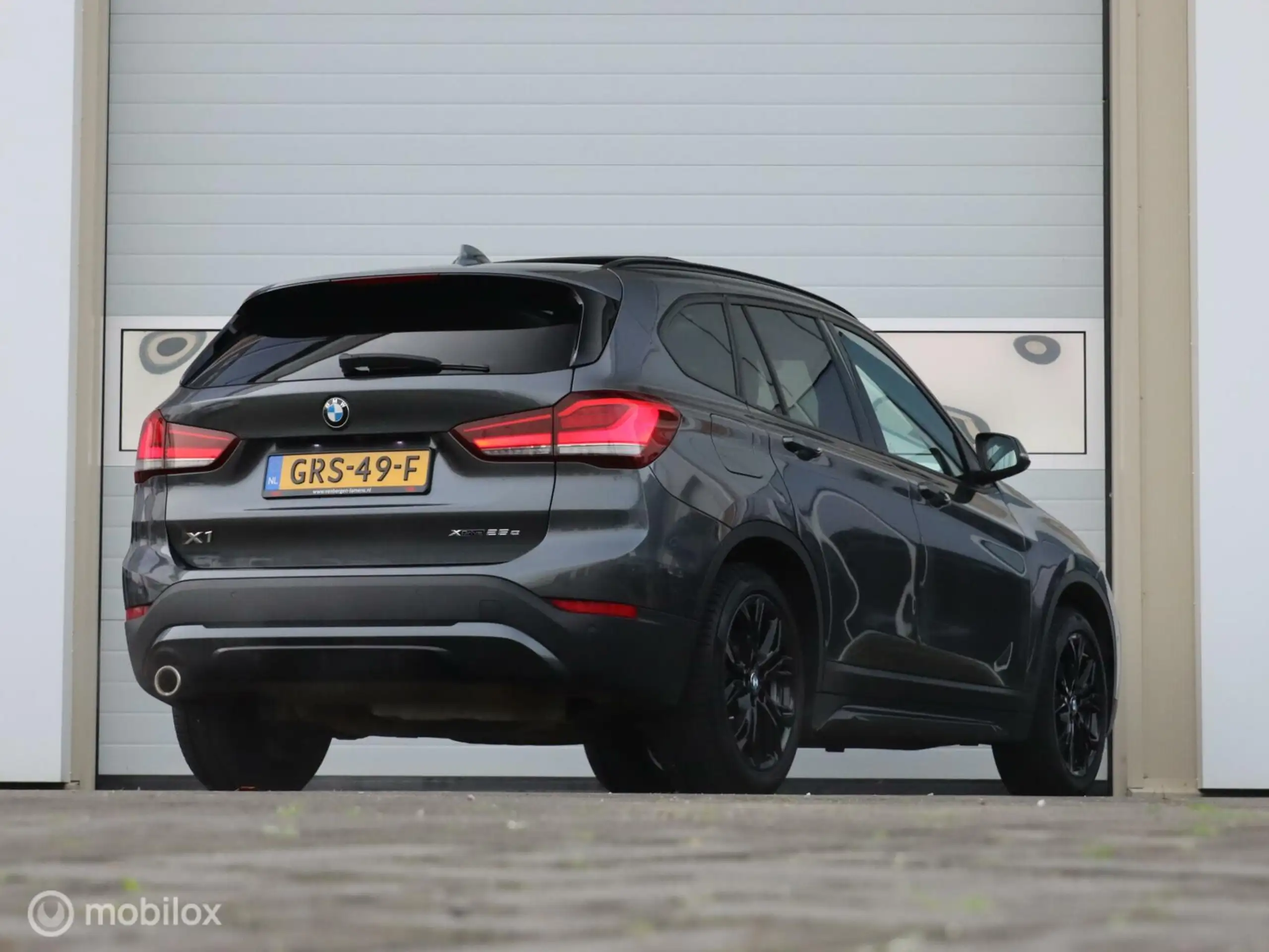 BMW - X1