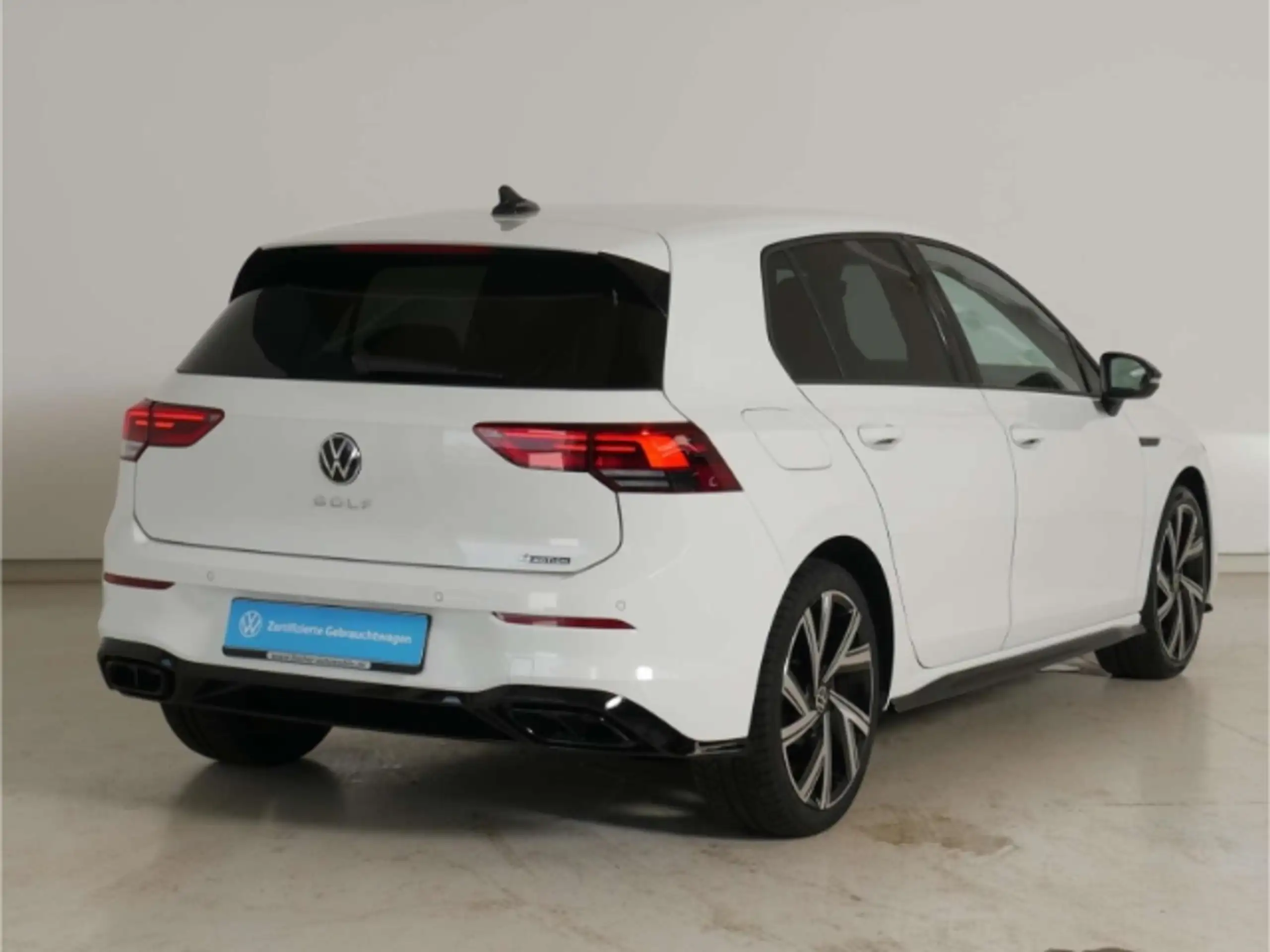 Volkswagen - Golf