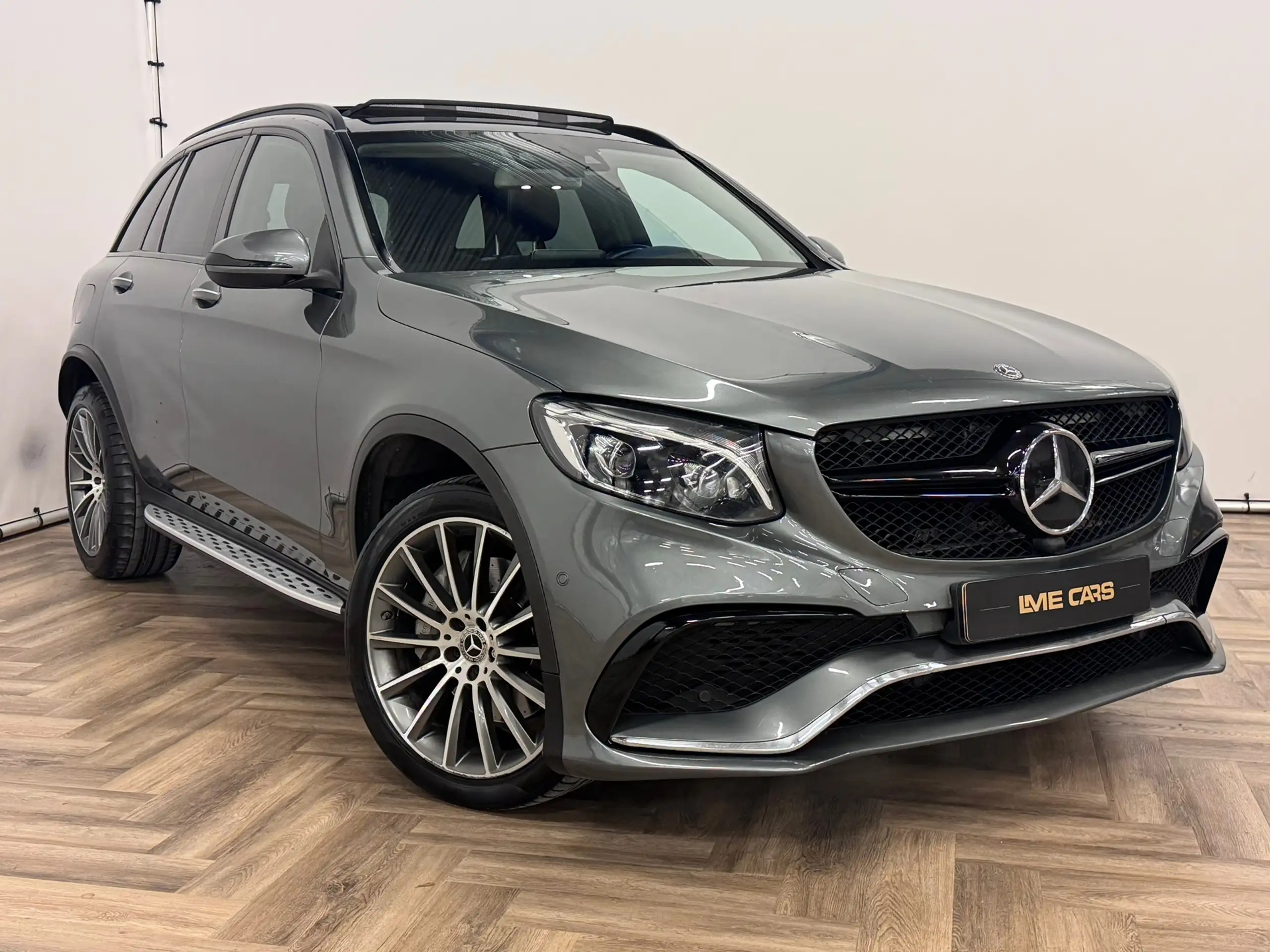 Mercedes-Benz - GLC 300