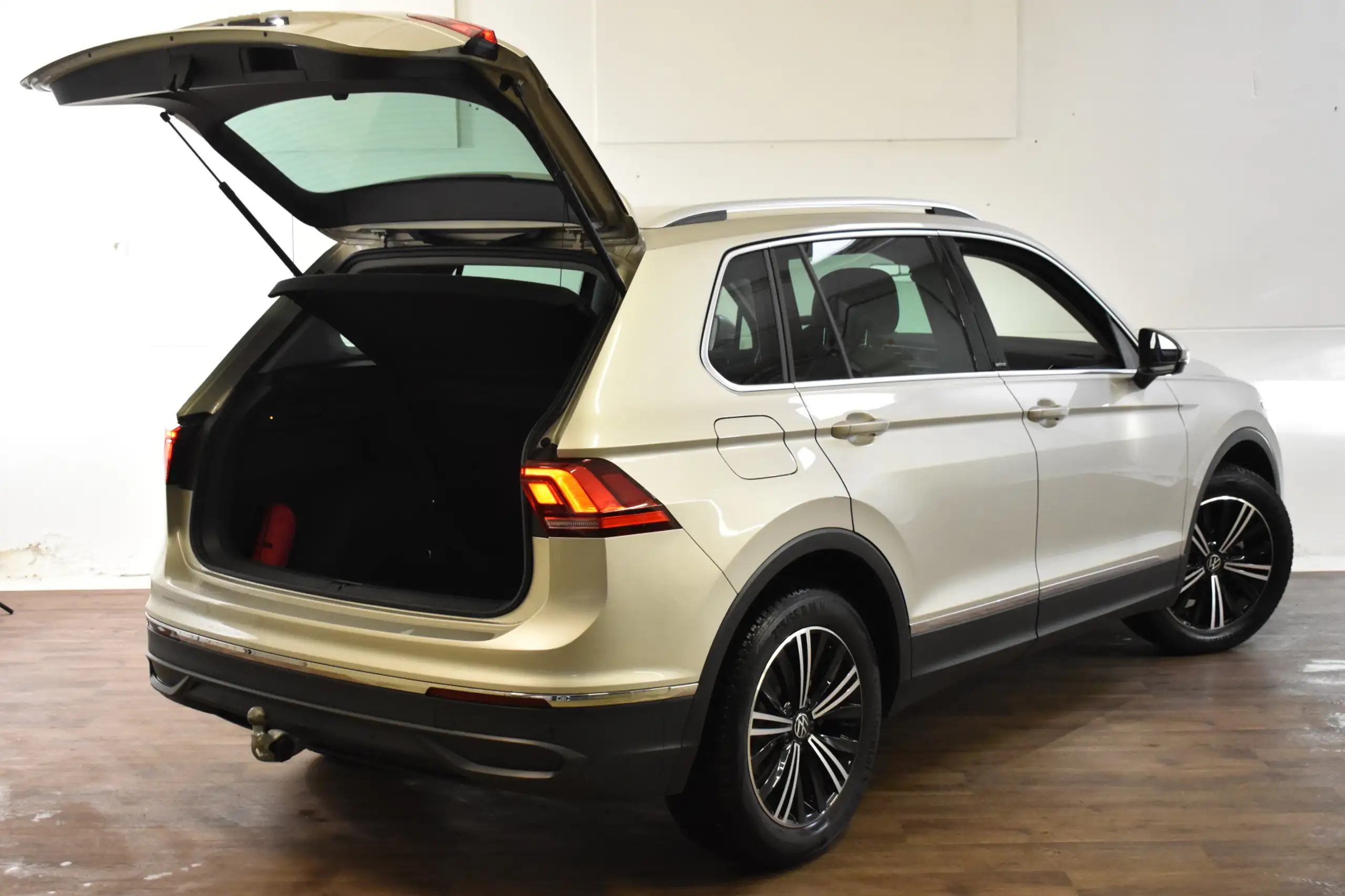 Volkswagen - Tiguan