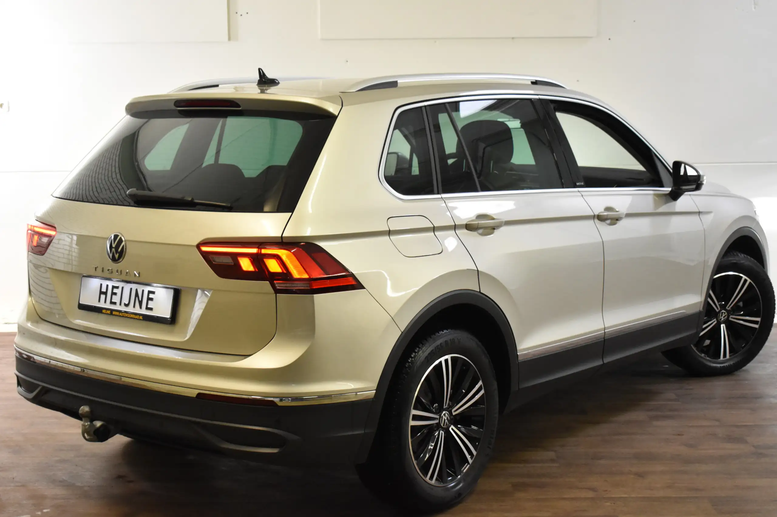 Volkswagen - Tiguan