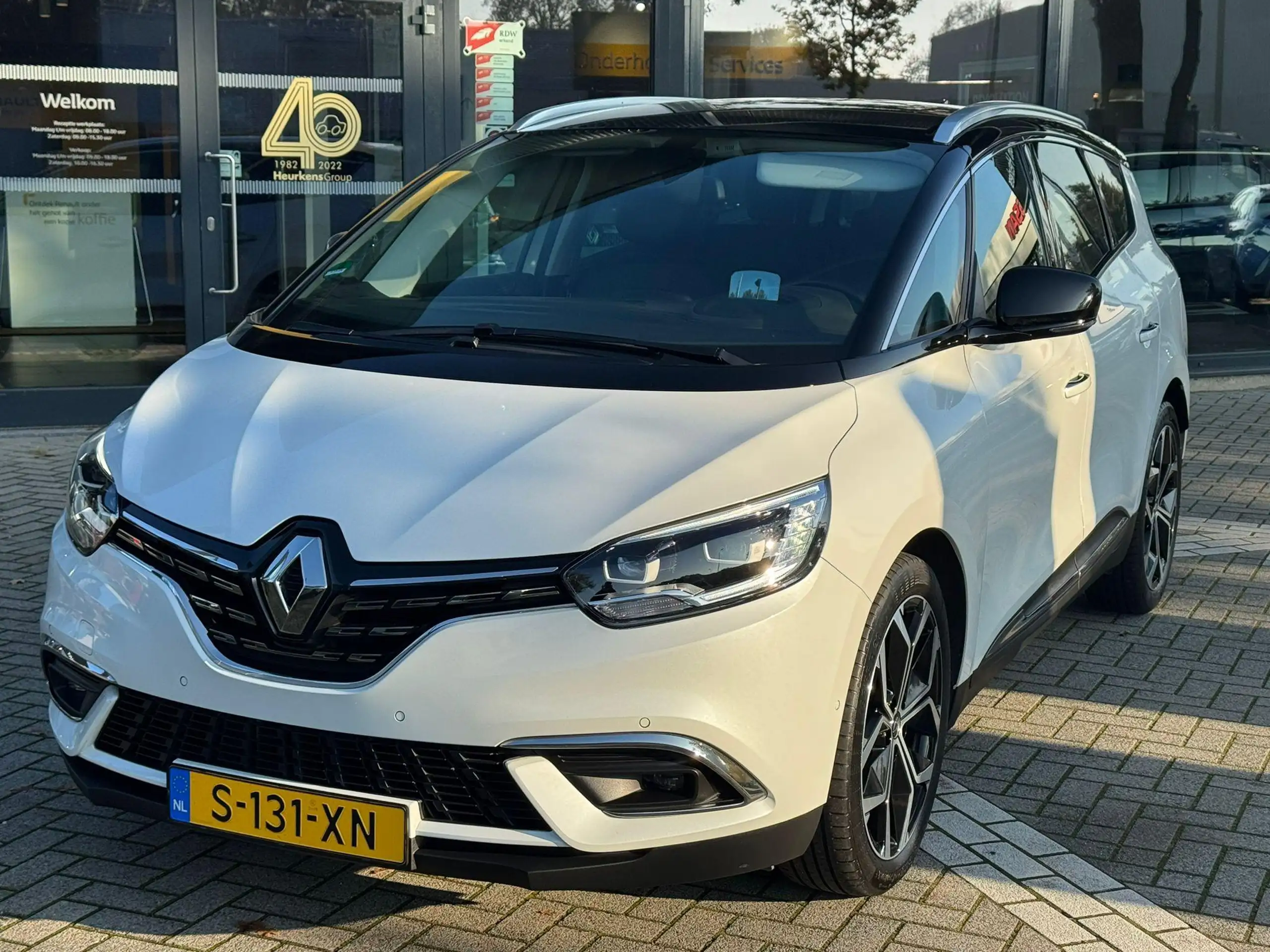 Renault - Grand Scenic