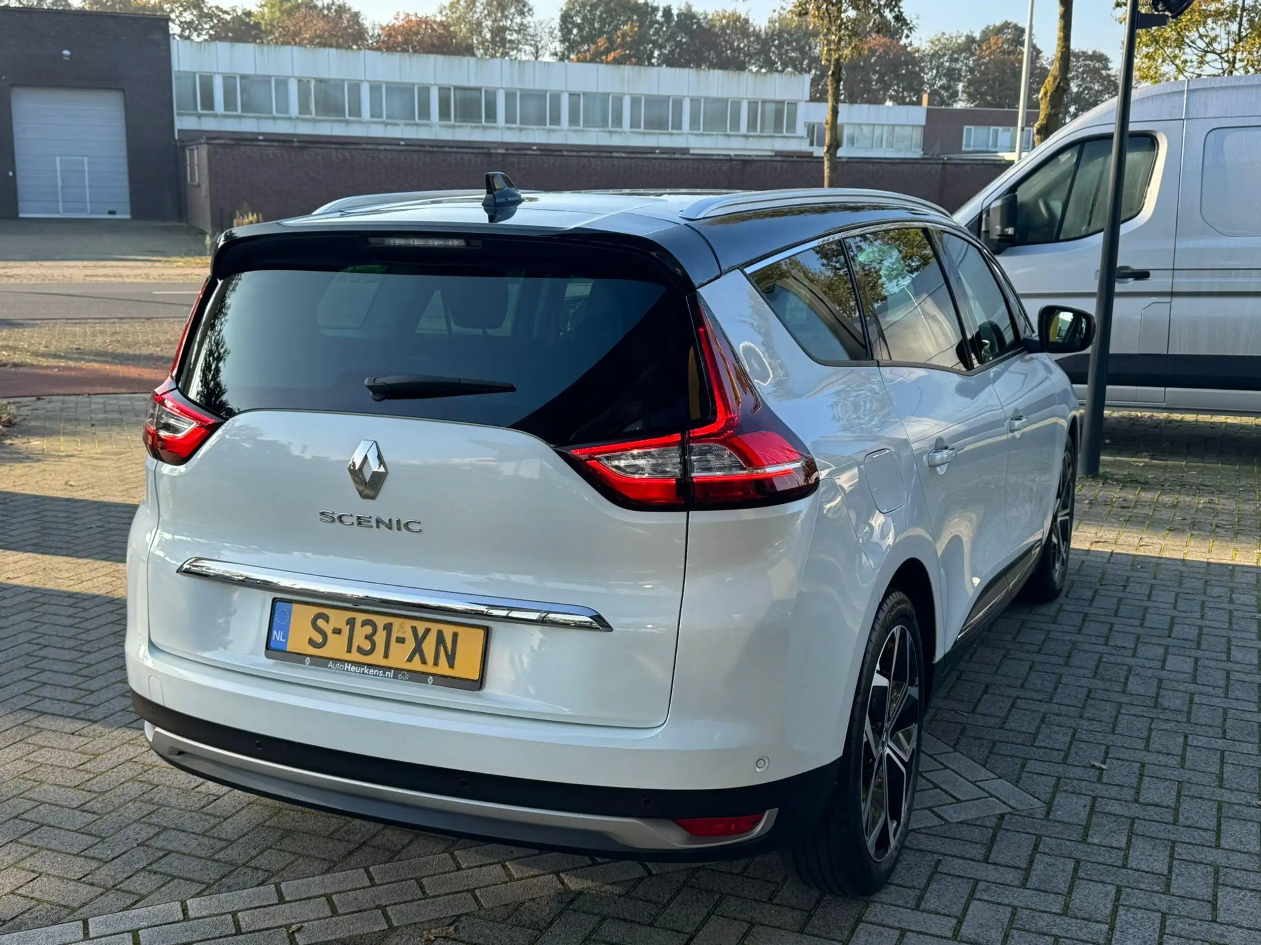 Renault - Grand Scenic