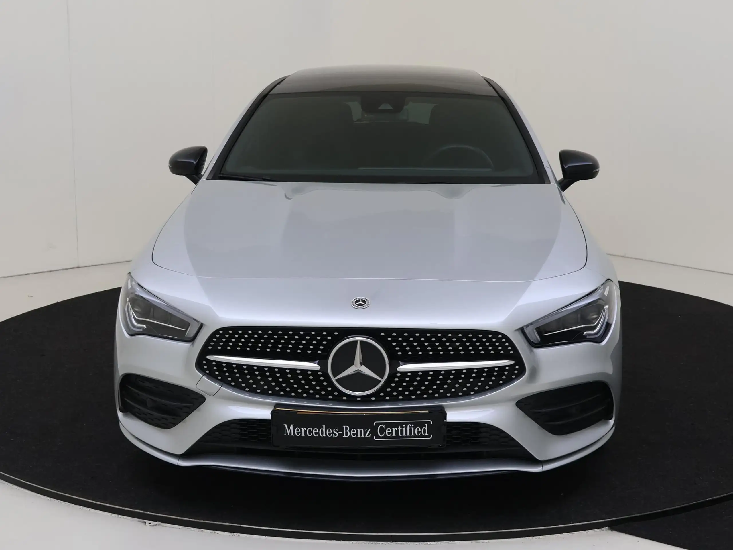 Mercedes-Benz - CLA 180