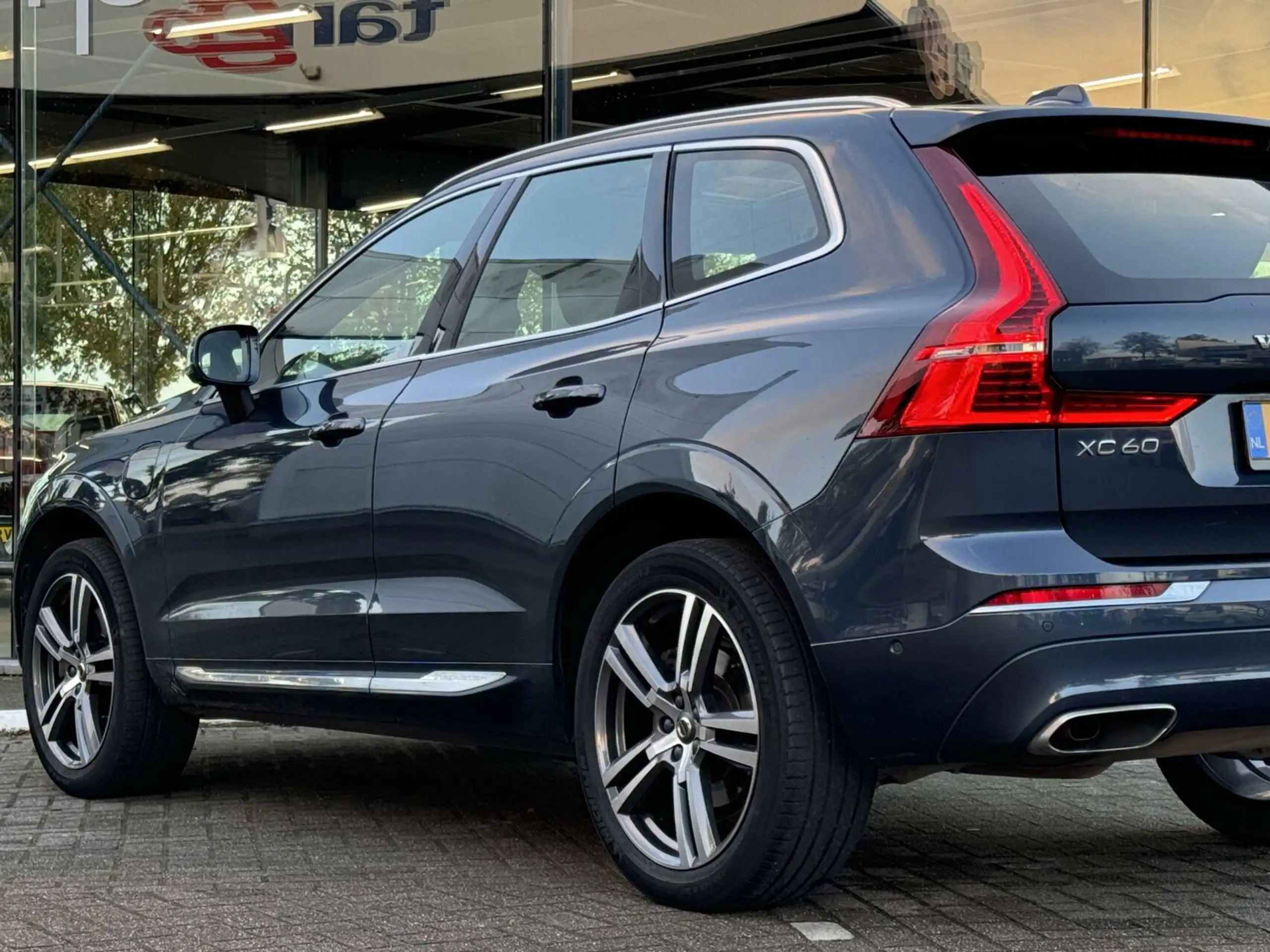 Volvo - XC60