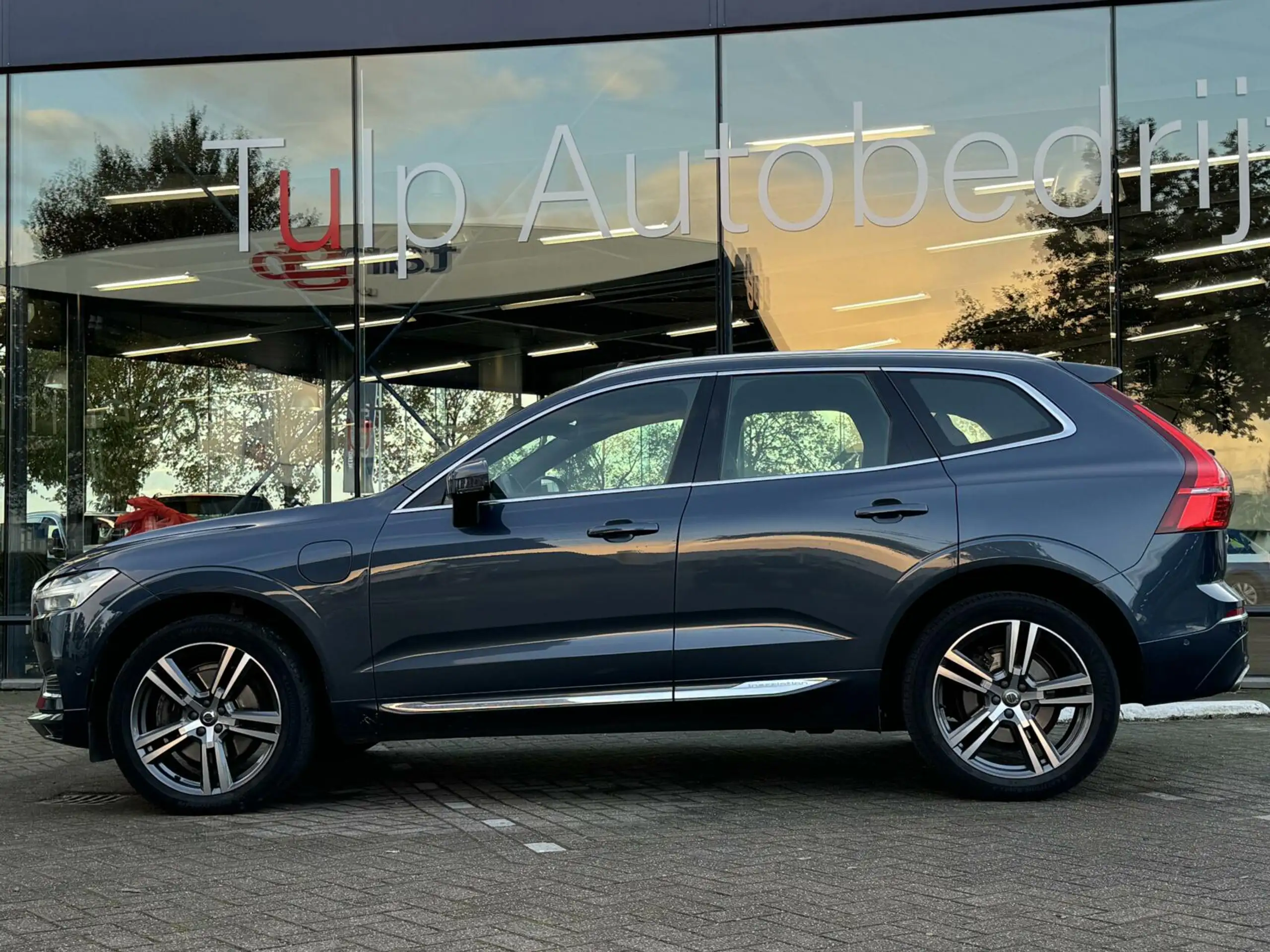 Volvo - XC60