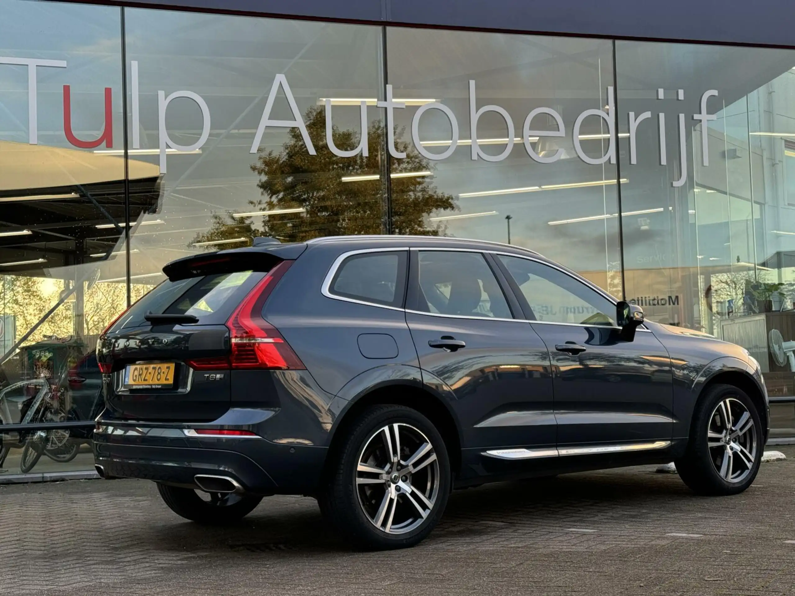 Volvo - XC60