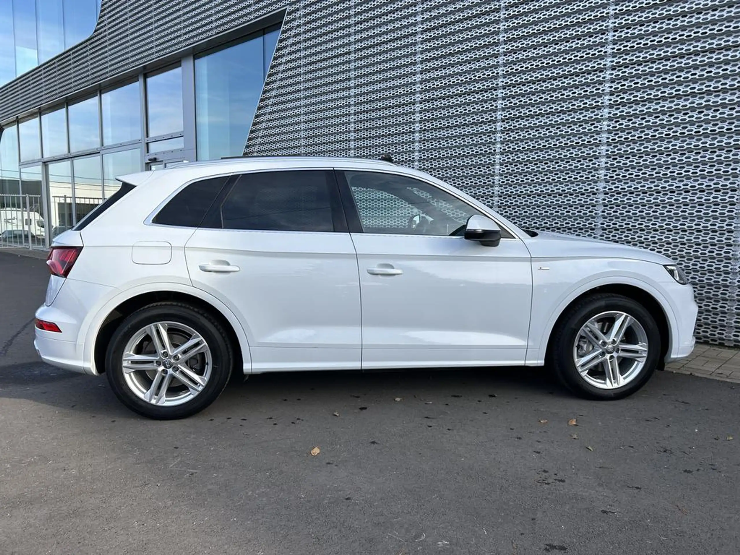 Audi - Q5