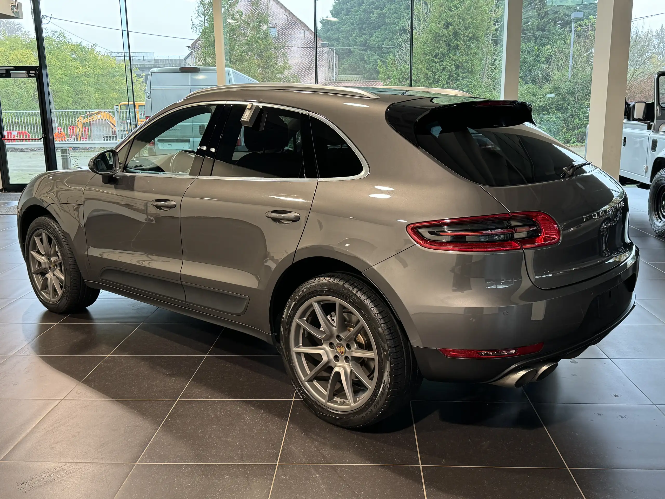 Porsche - Macan