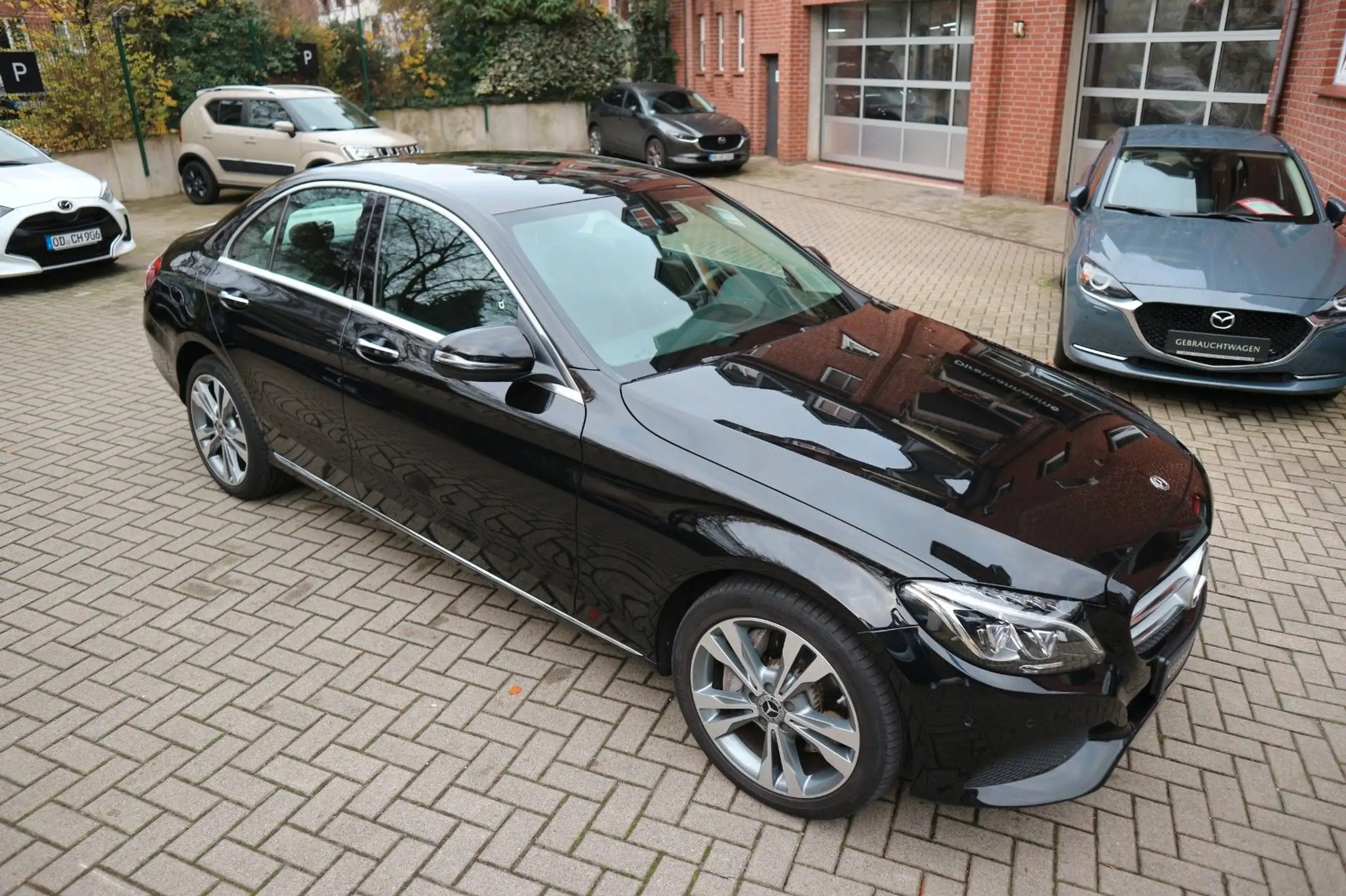 Mercedes-Benz - C 400