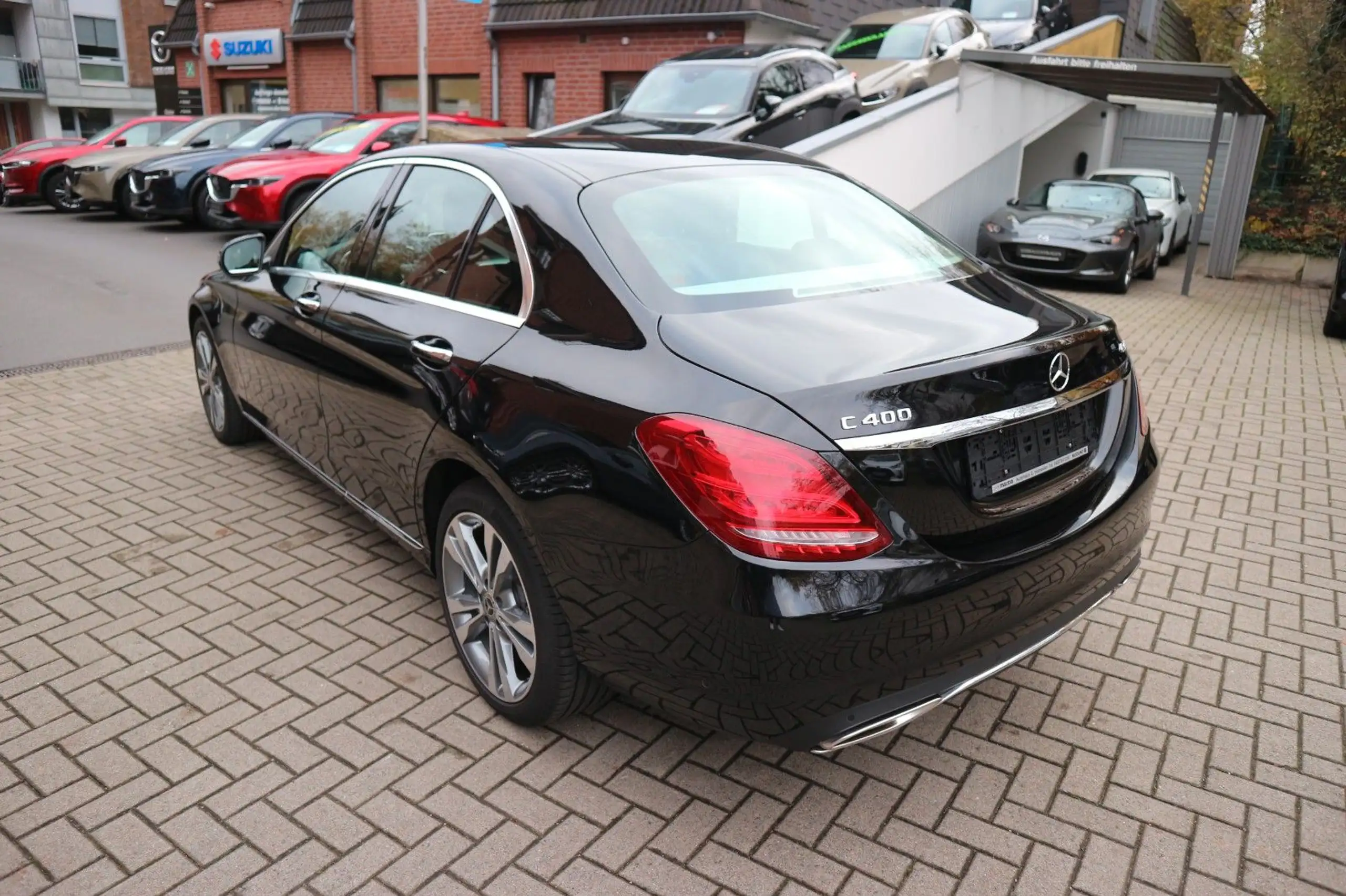 Mercedes-Benz - C 400