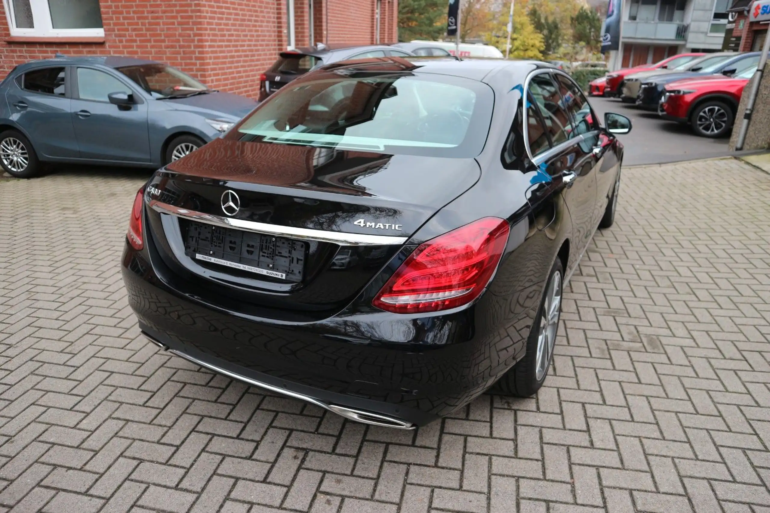 Mercedes-Benz - C 400