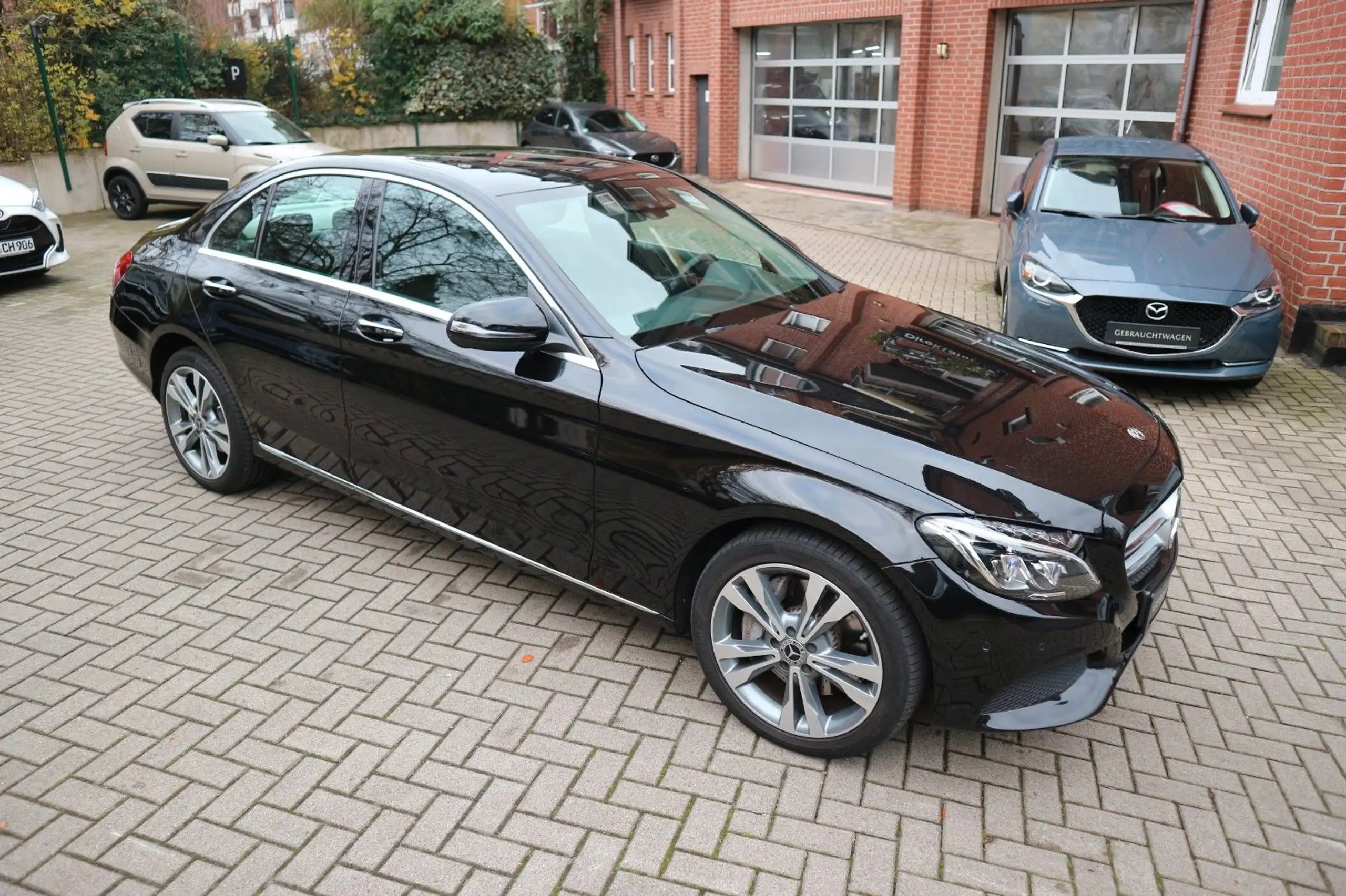 Mercedes-Benz - C 400