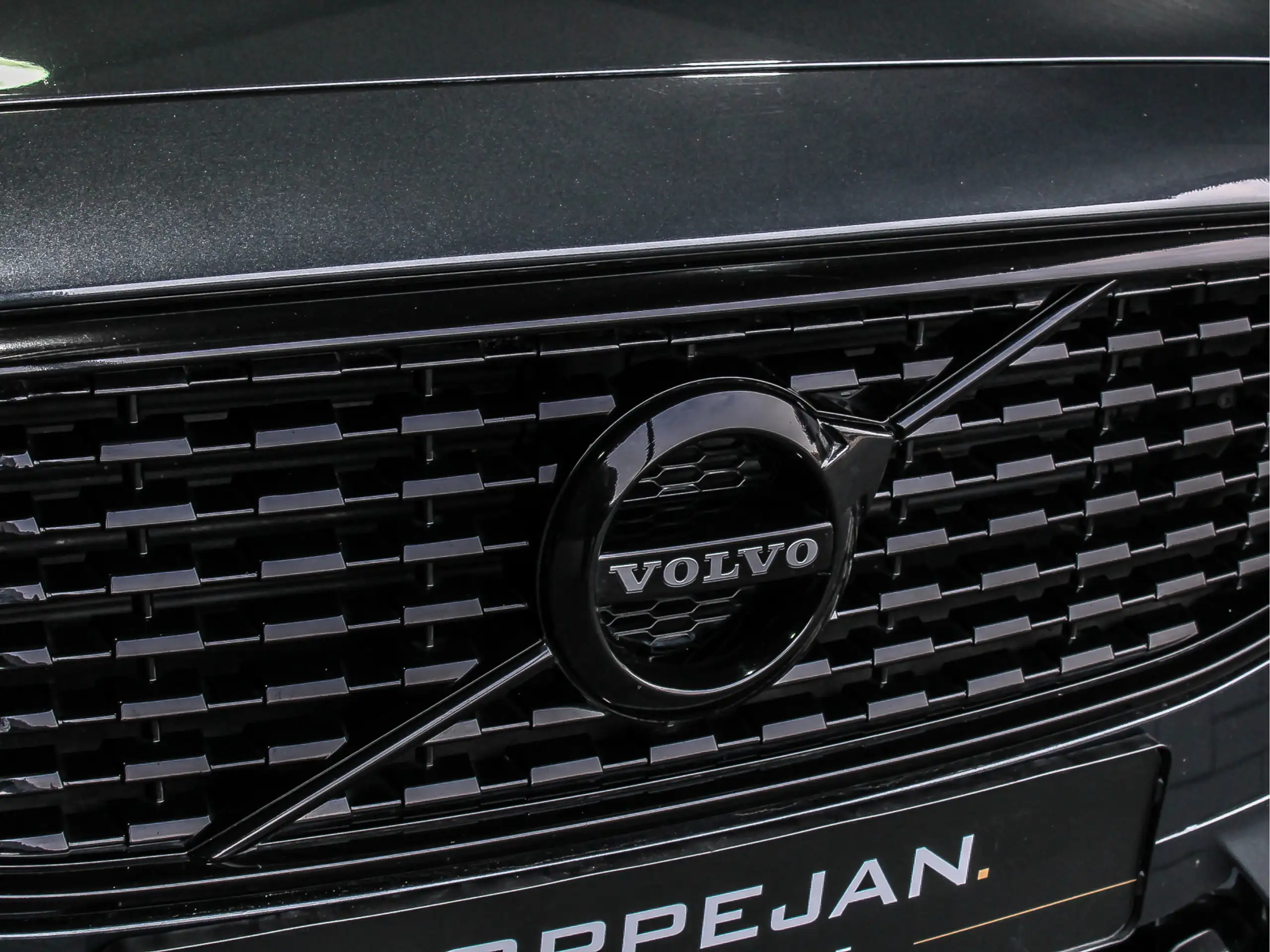 Volvo - V90