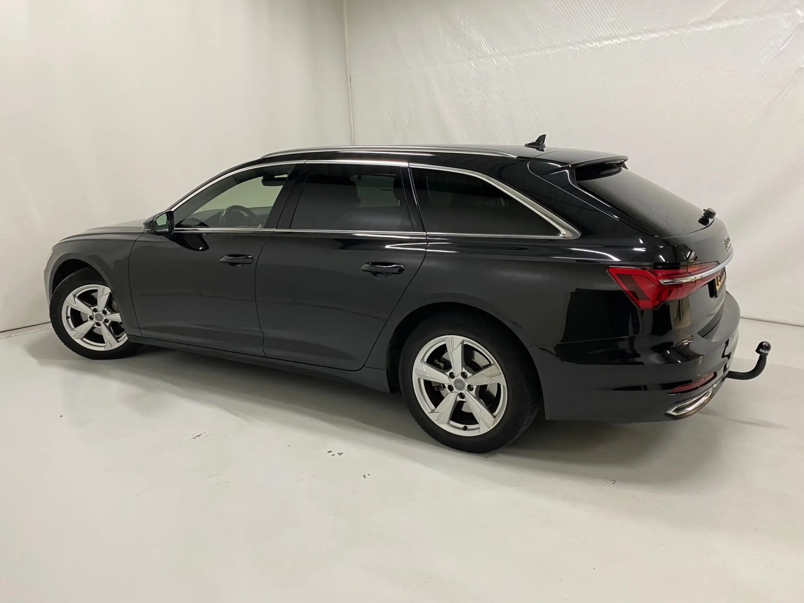 Audi - A6