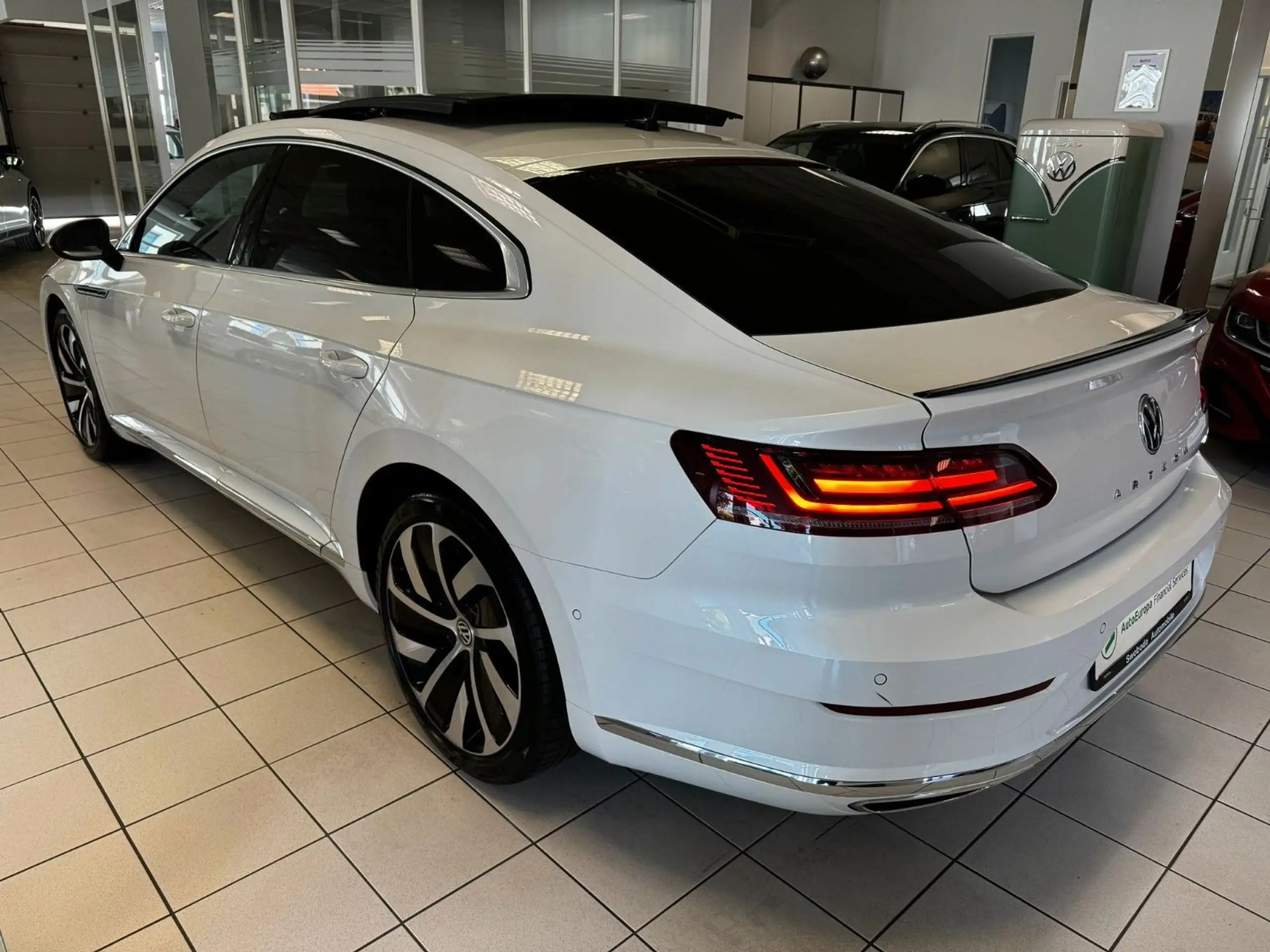 Volkswagen - Arteon