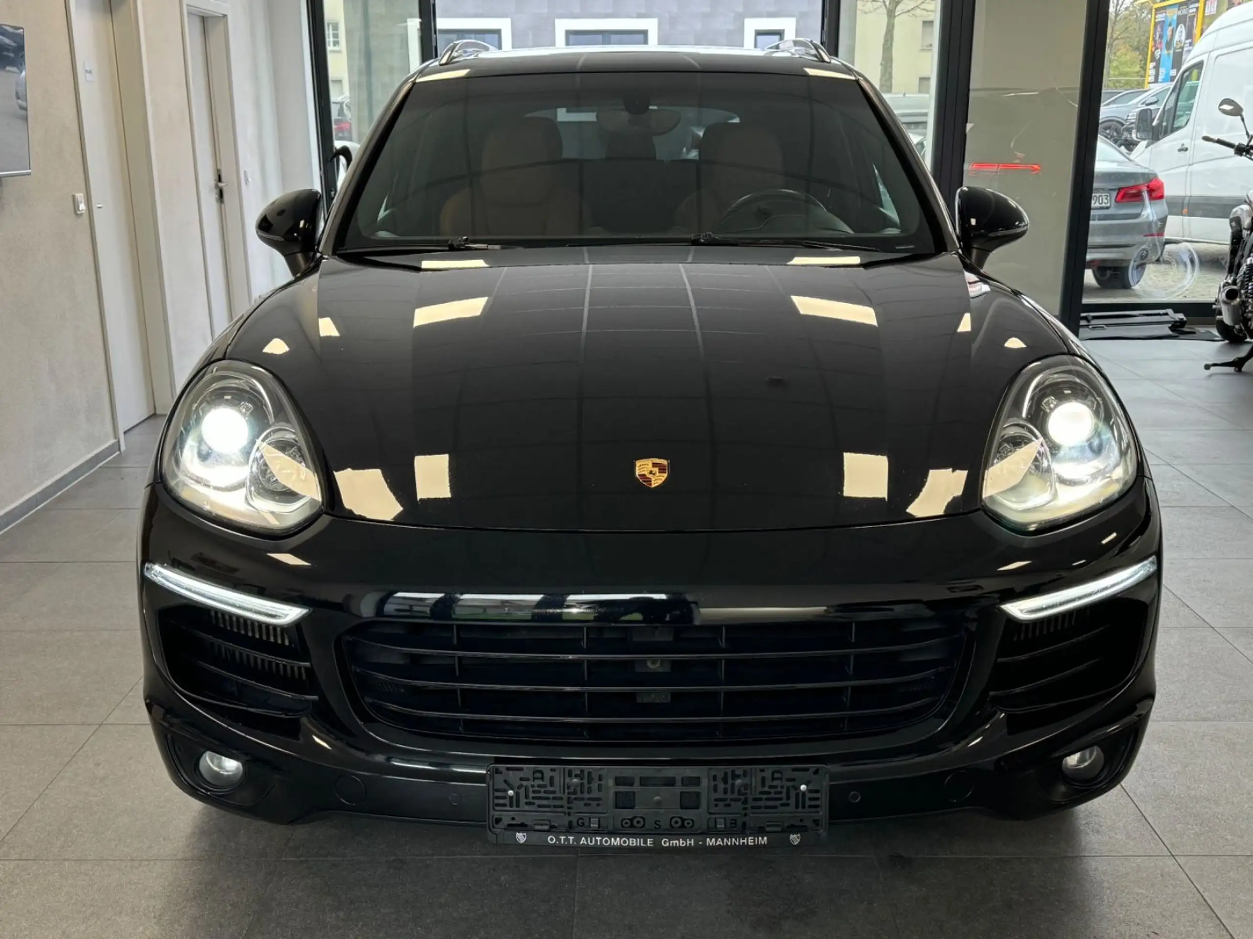 Porsche - Cayenne