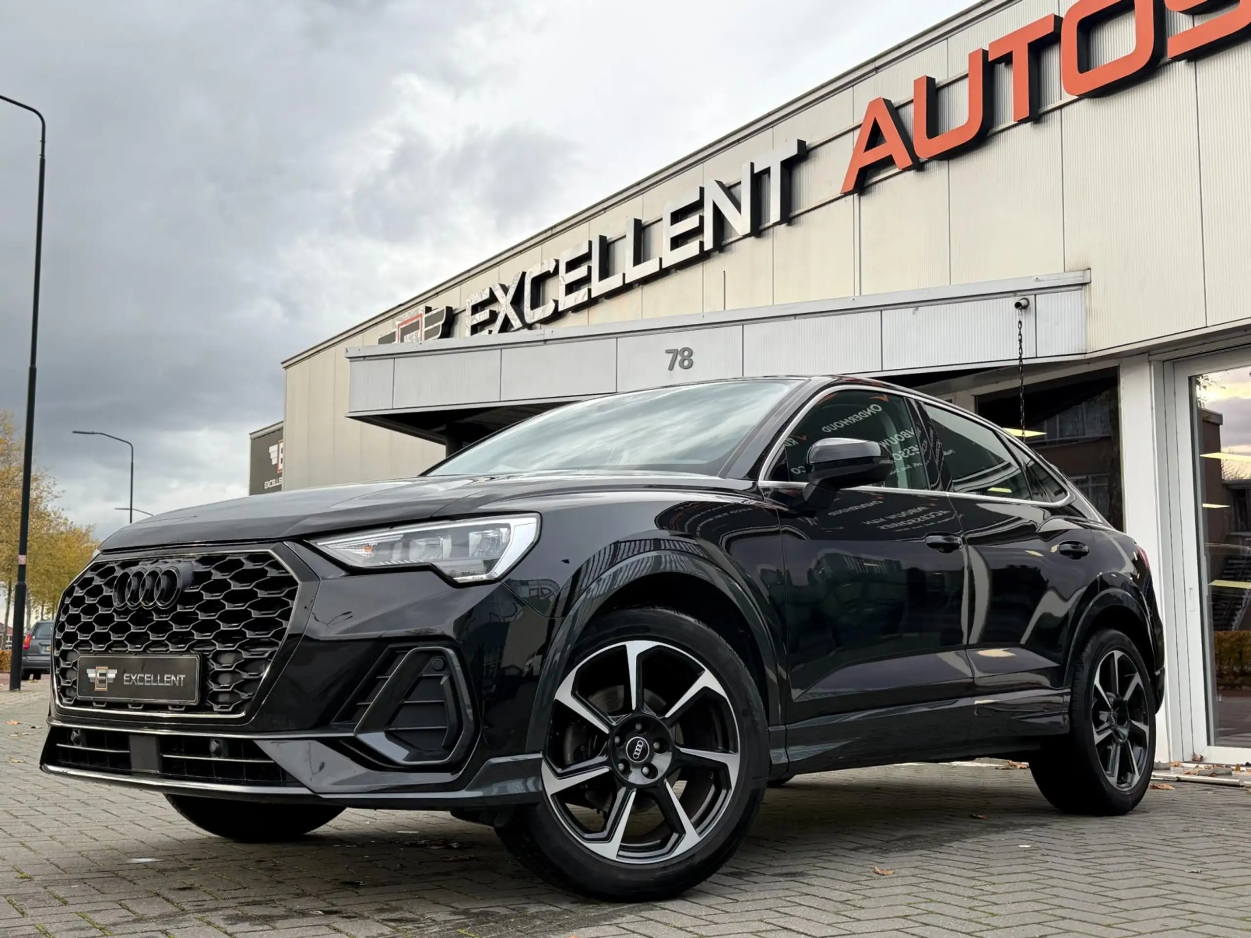 Audi - Q3