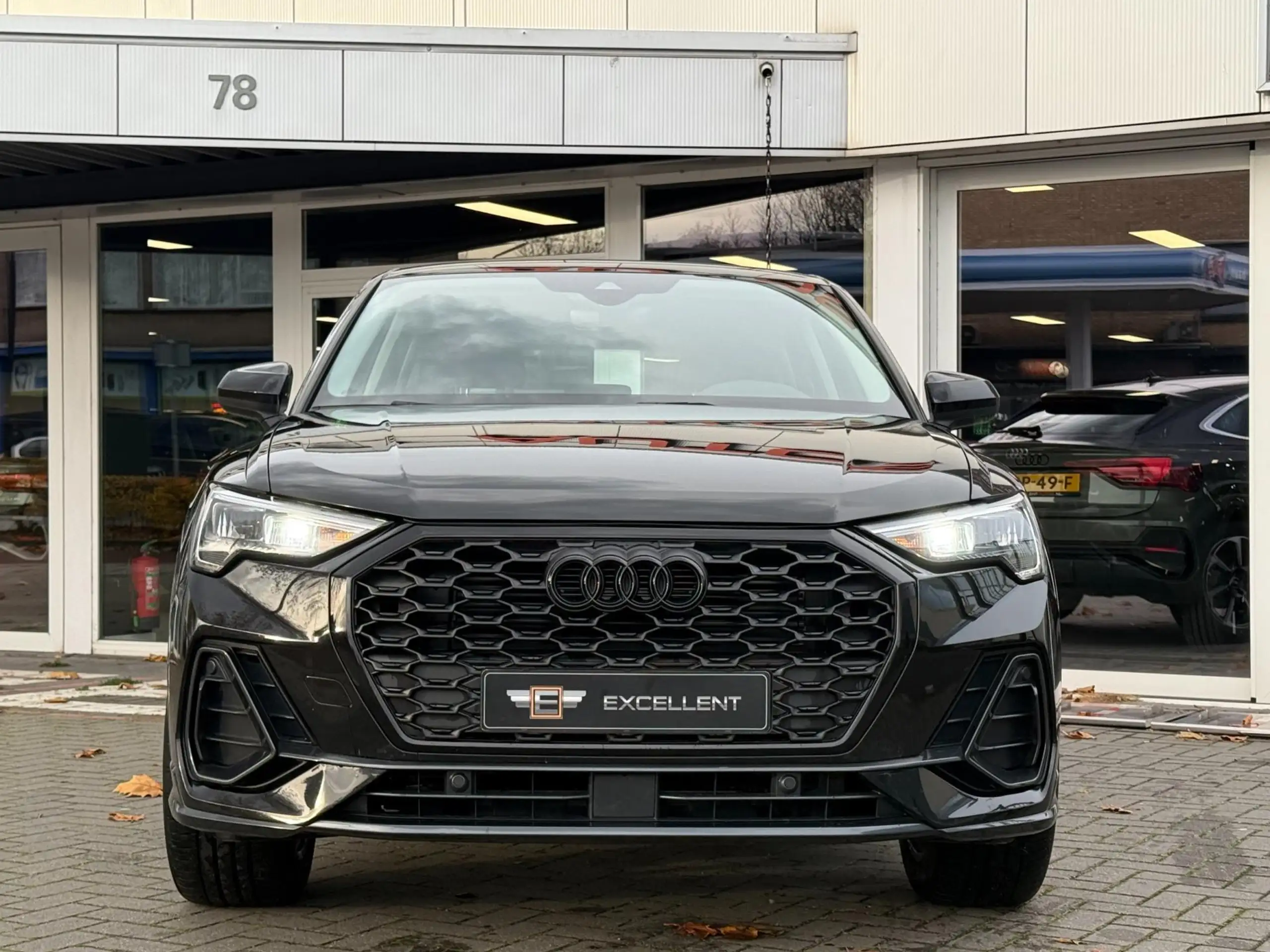 Audi - Q3