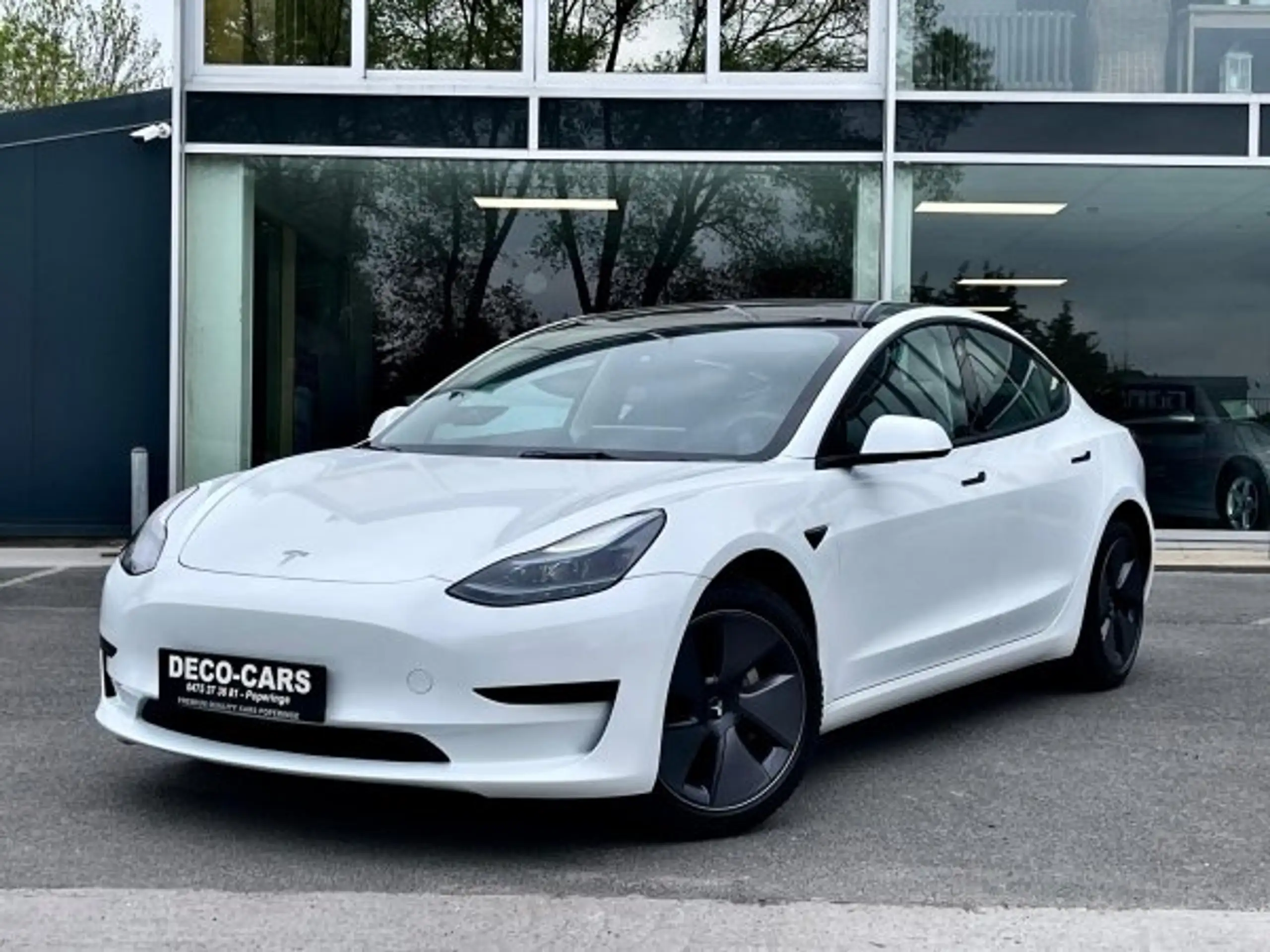 Tesla - Model 3