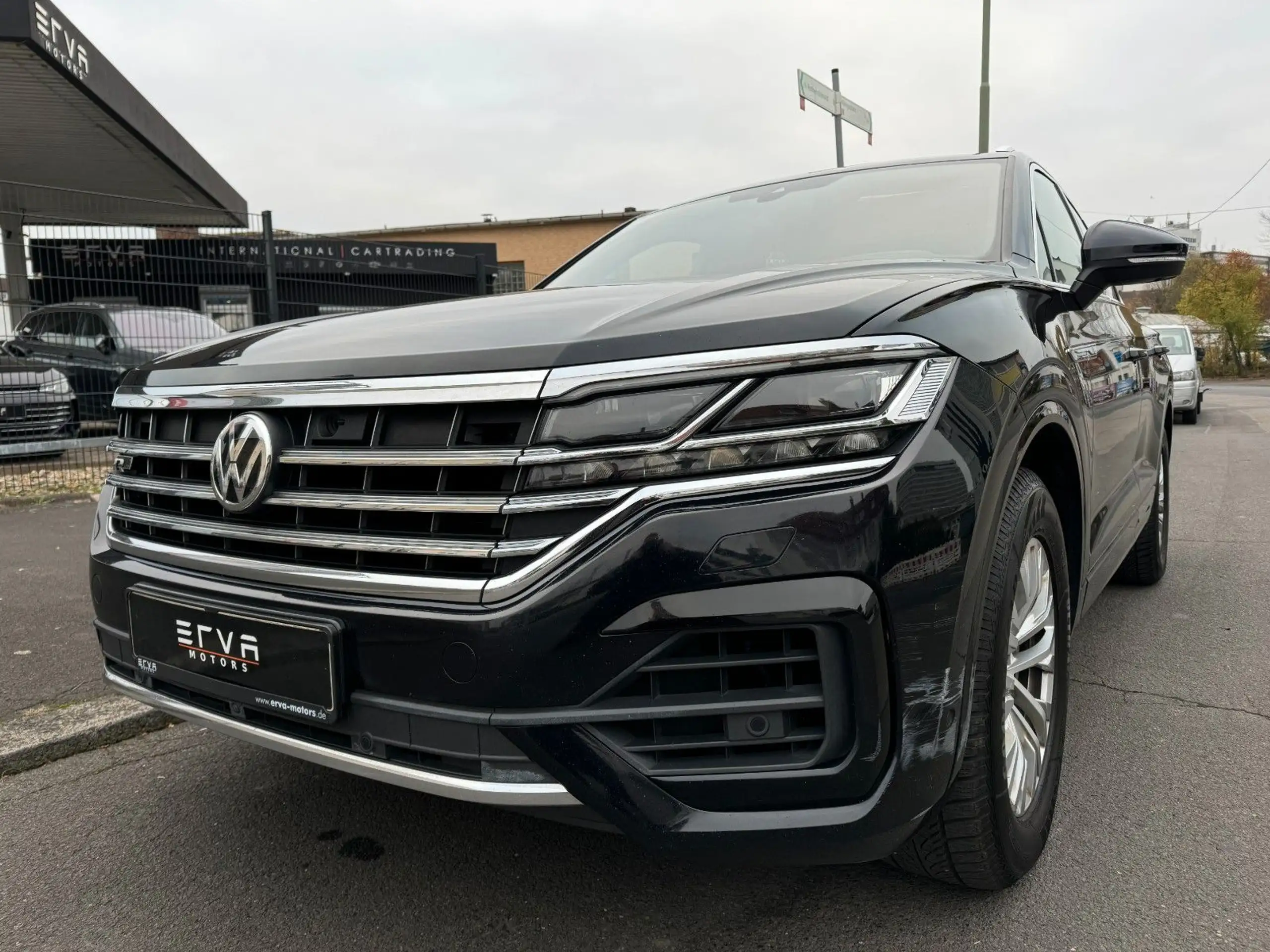 Volkswagen - Touareg