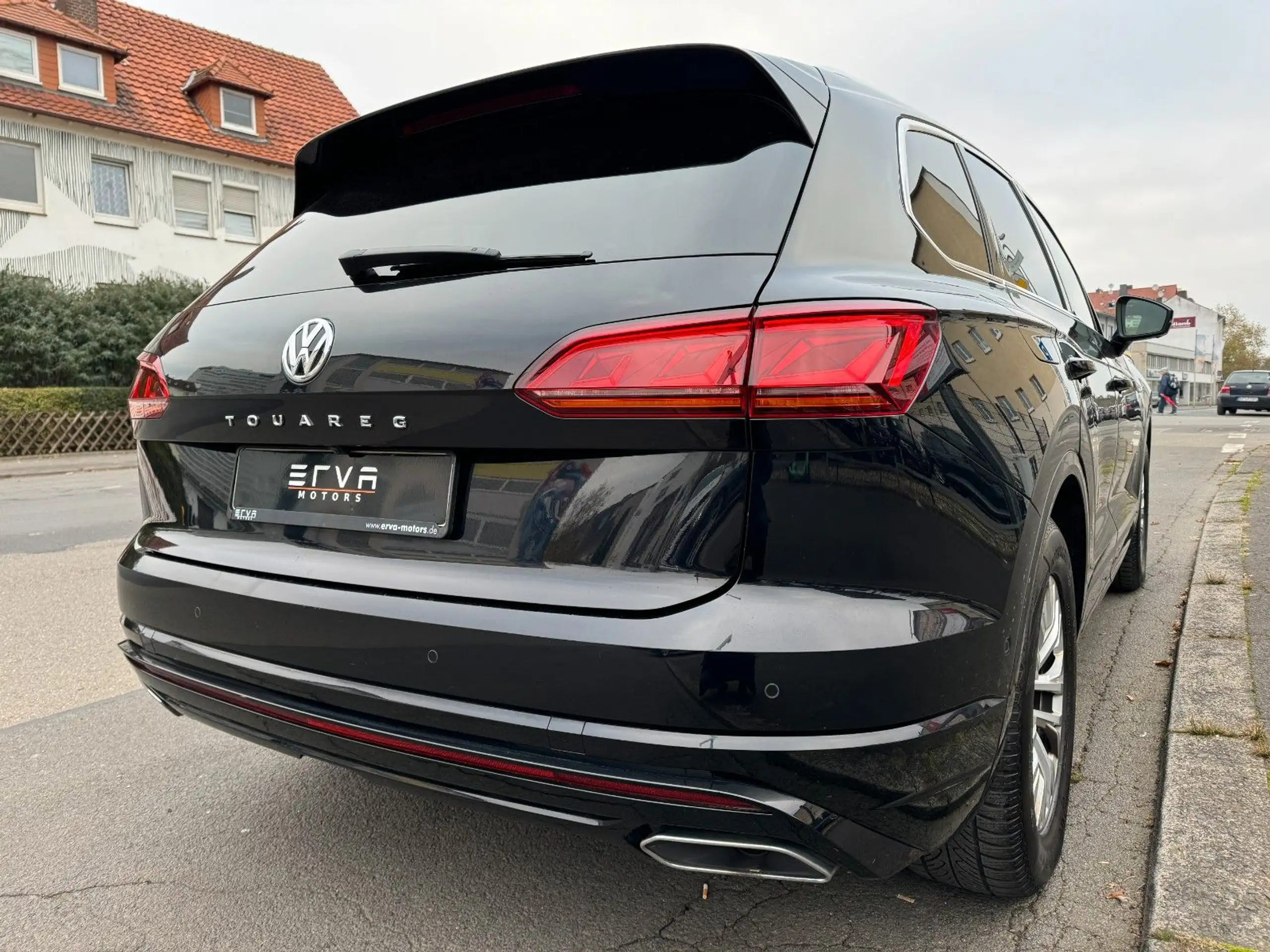 Volkswagen - Touareg