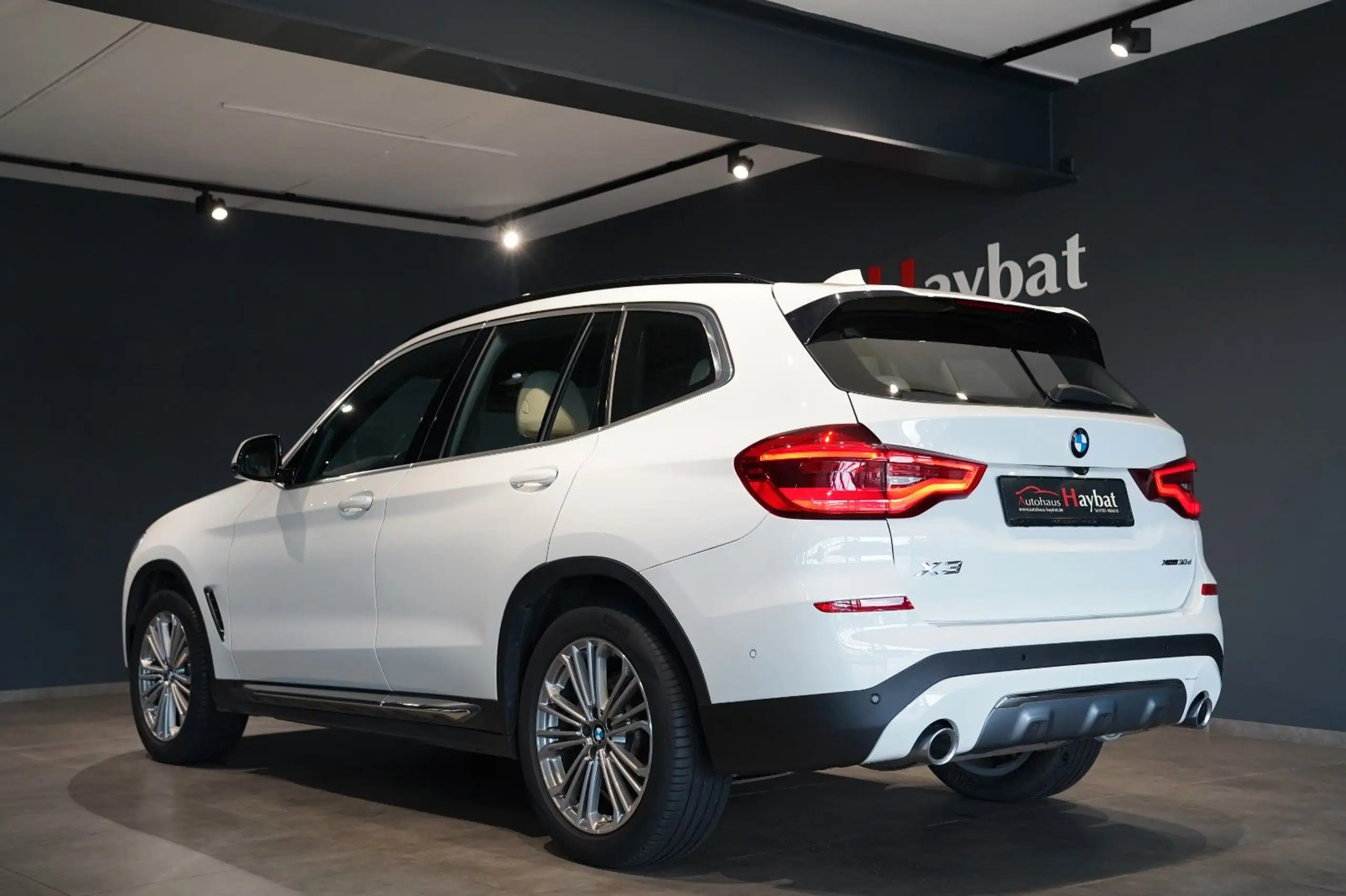 BMW - X3