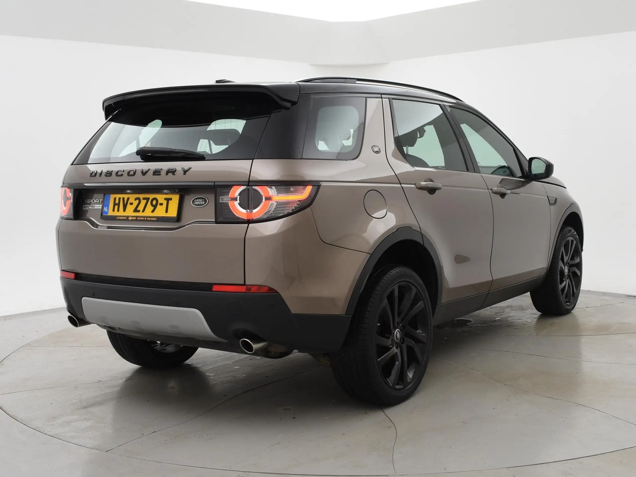 Land Rover - Discovery Sport