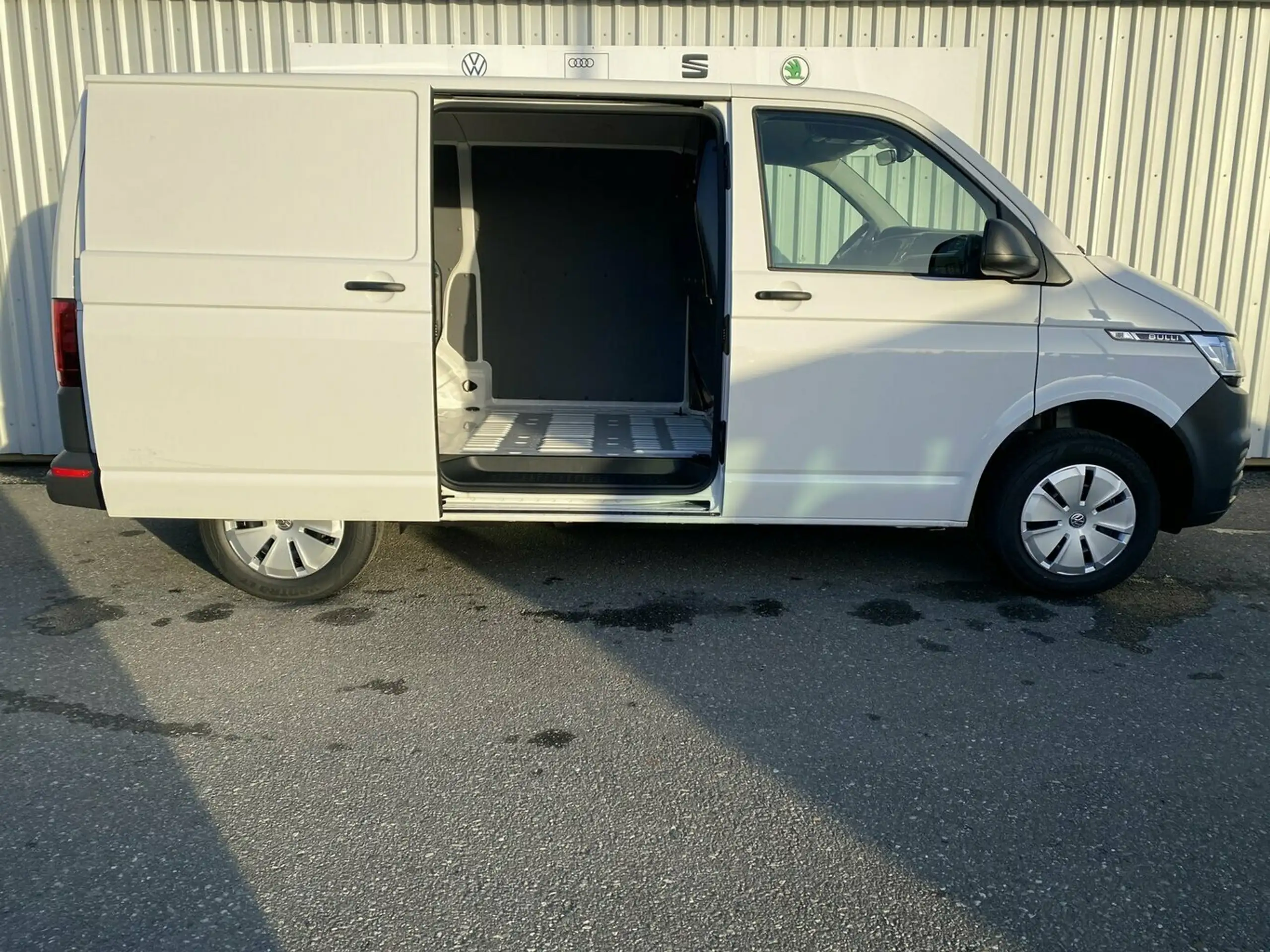 Volkswagen - T6 Transporter