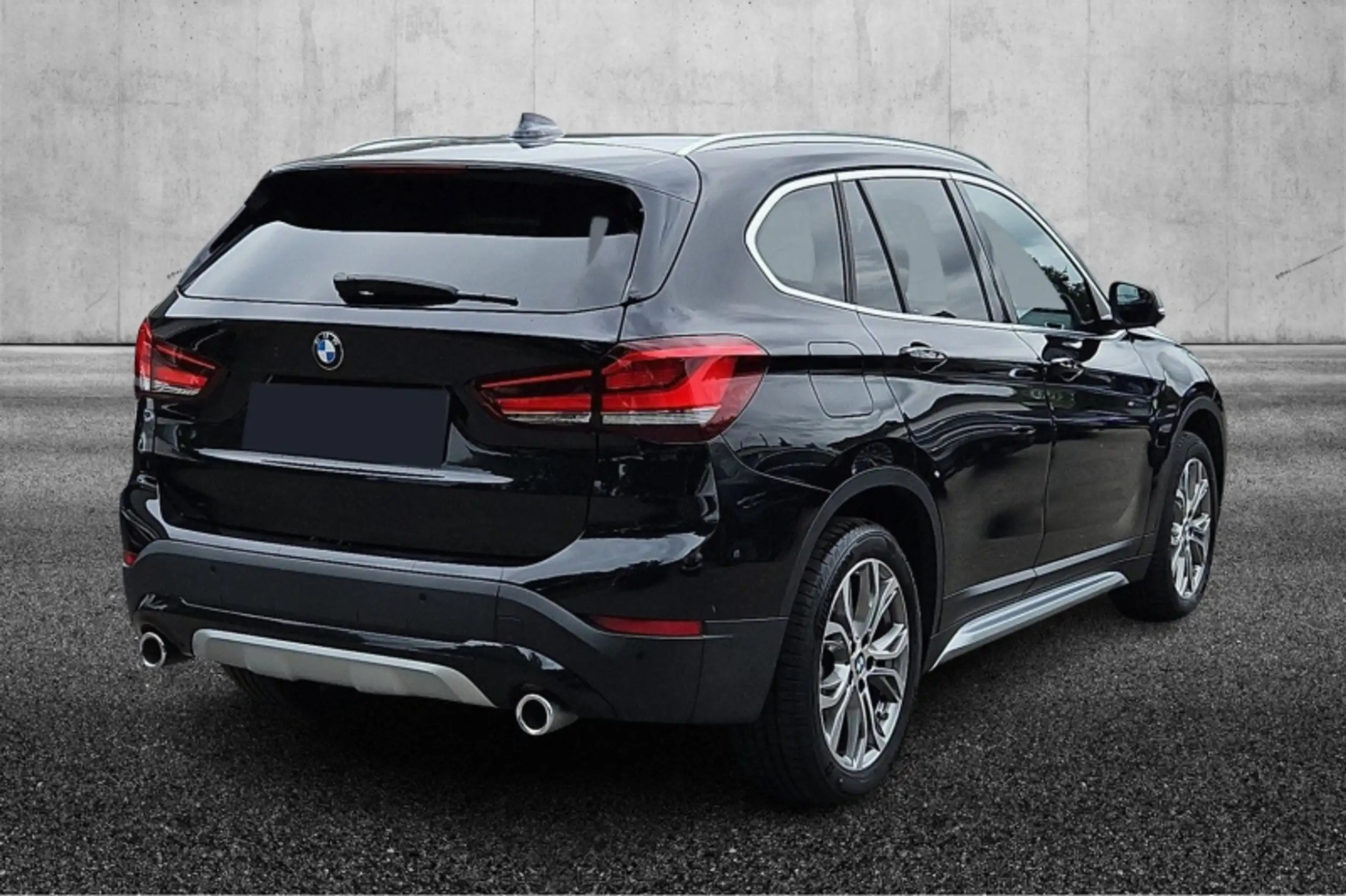 BMW - X1