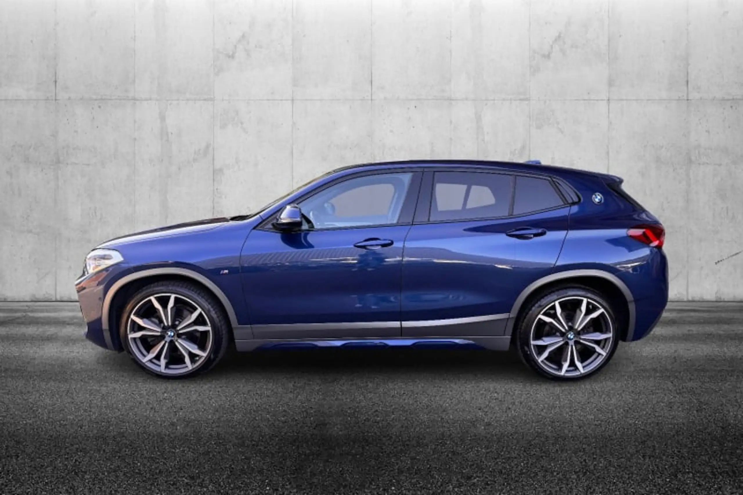 BMW - X2