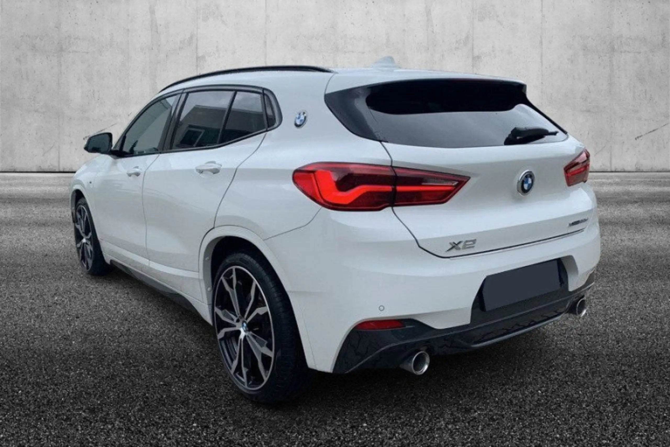 BMW - X2