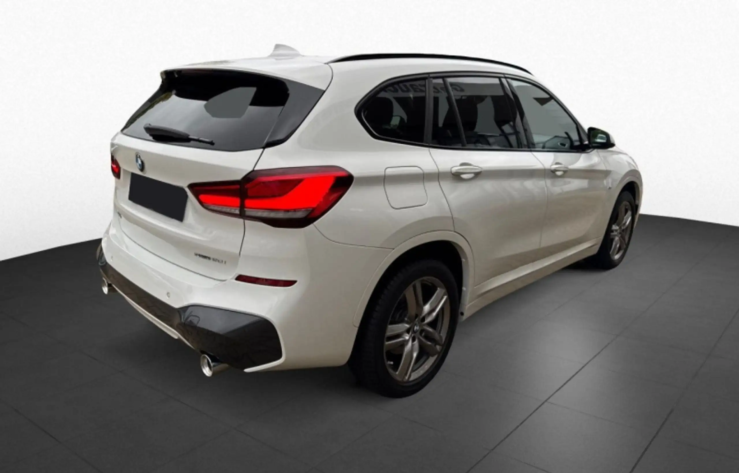 BMW - X1